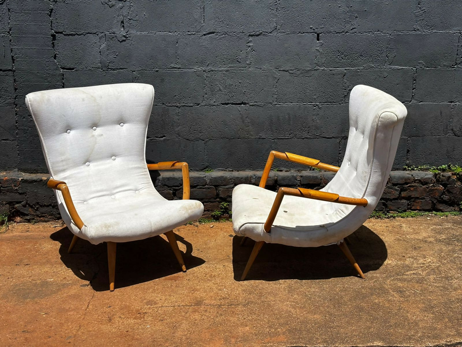 Par de Poltronas Giusepe Scapinelli