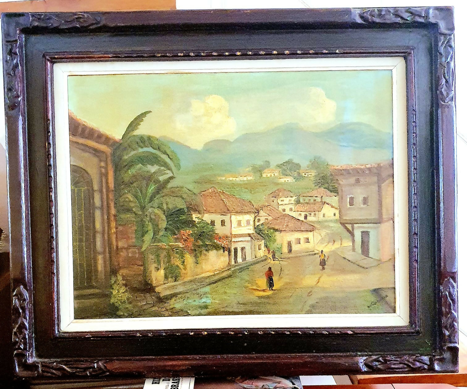 Quadro, óleo sobre tela, que representa uma cena casario em paisagem do interior. Moldura em madeira nobre maravilhosa!