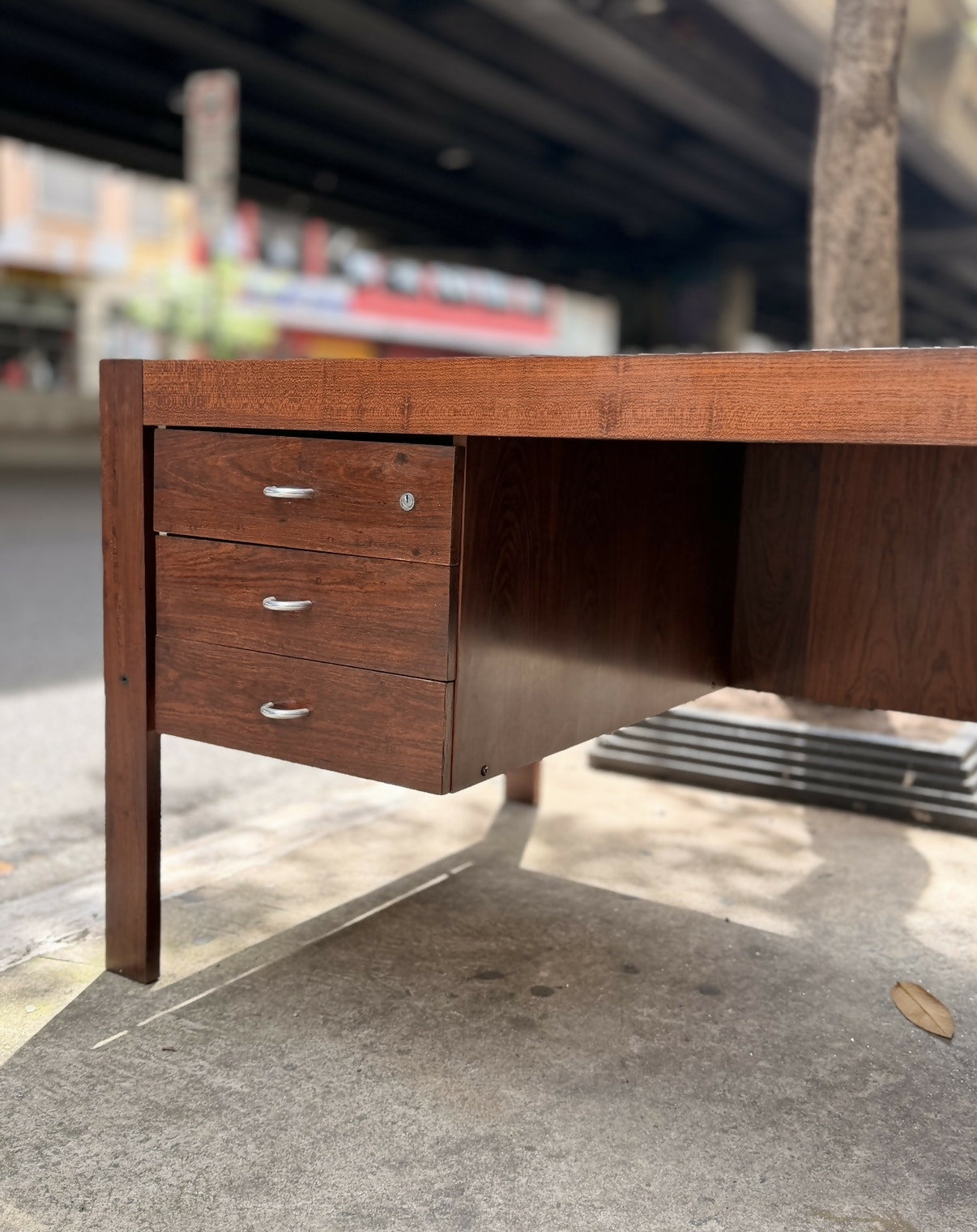 Escrivaninha anos 60, Jacarandá, Mobilinea