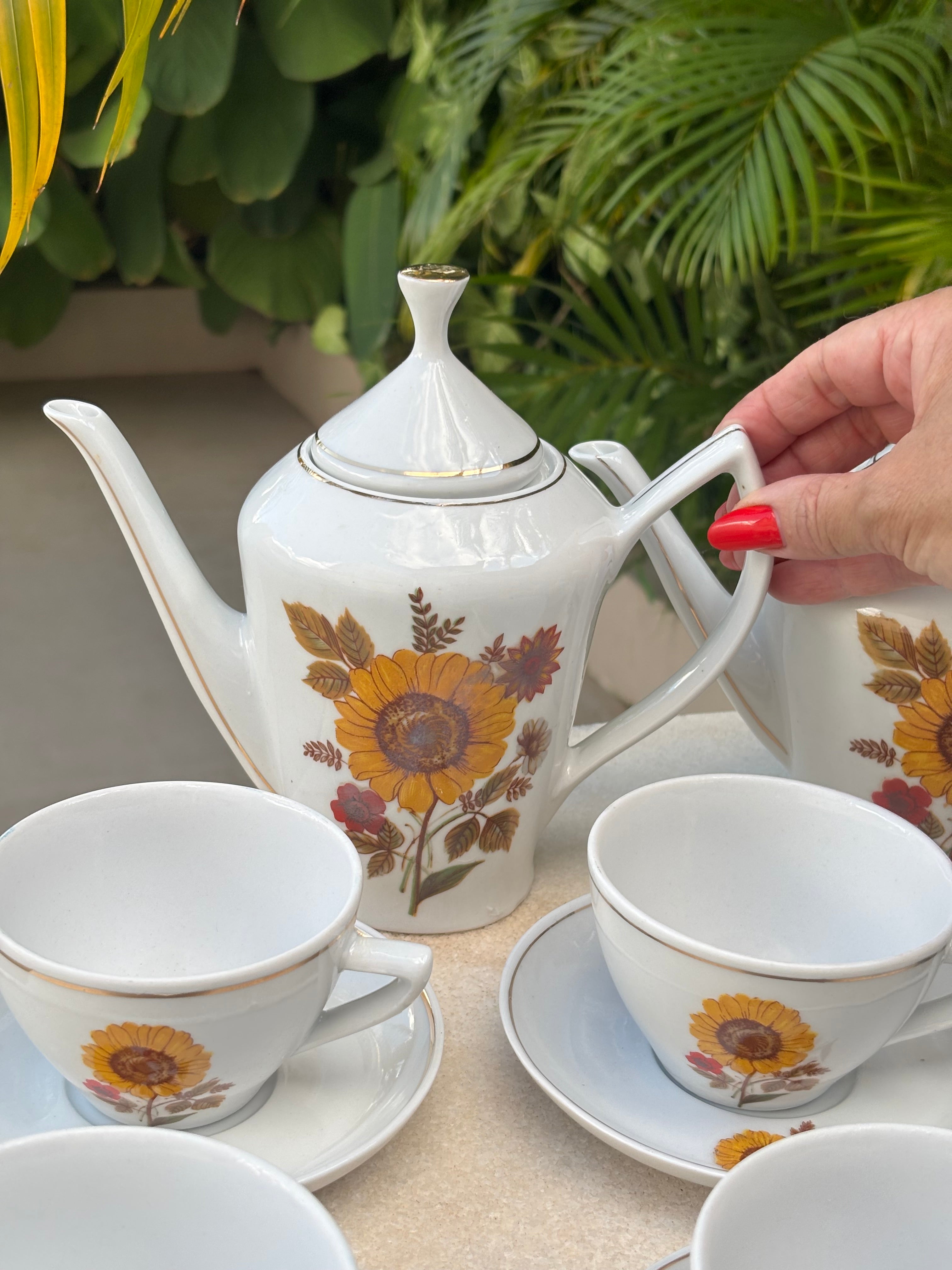 Aparelho de Chá e Café Porcelana Pozzani Girassol - 33 Peças (Na Caixa Original)