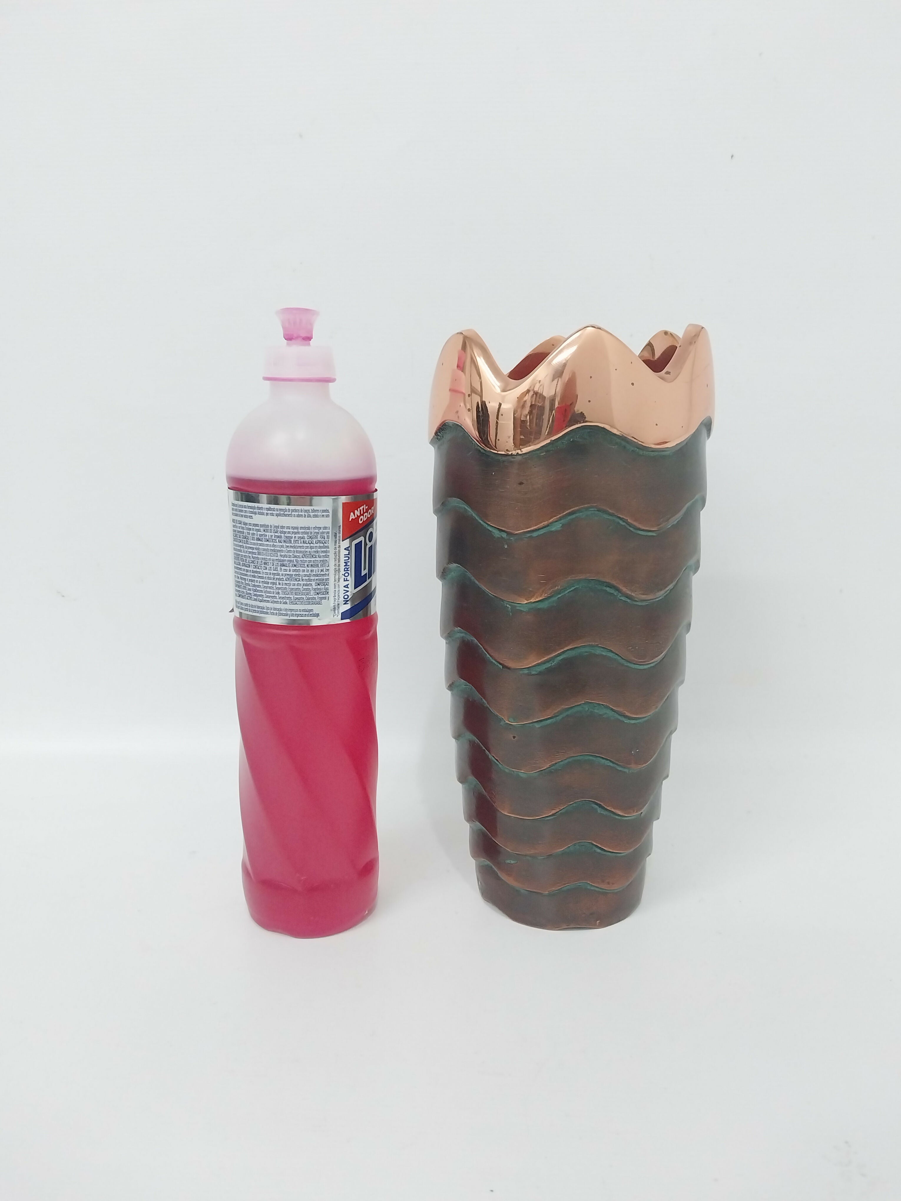 Vaso em cobre Art Deco Copper Canyon Nambe