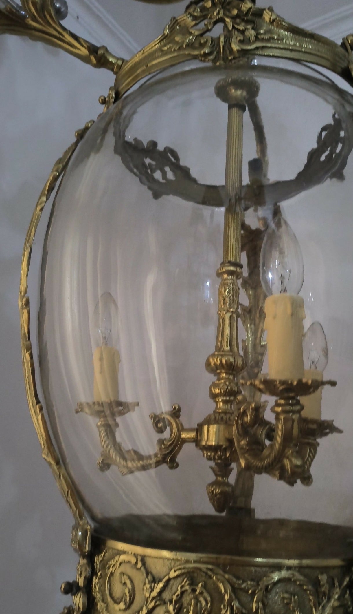 Lanterna Antiga em bronze com vidro bombê