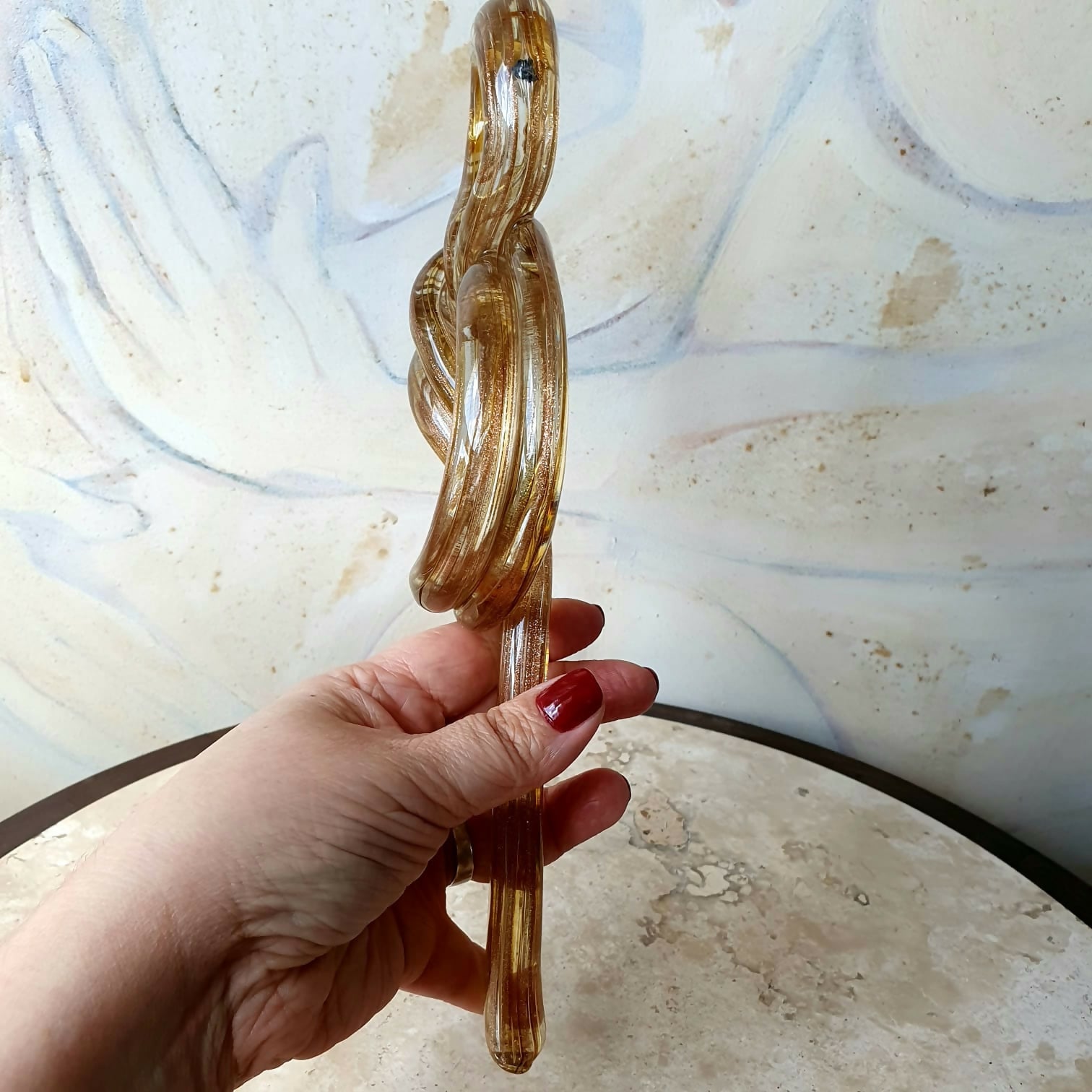 Escultura NÓ em vidro artístico Murano. Impecável!