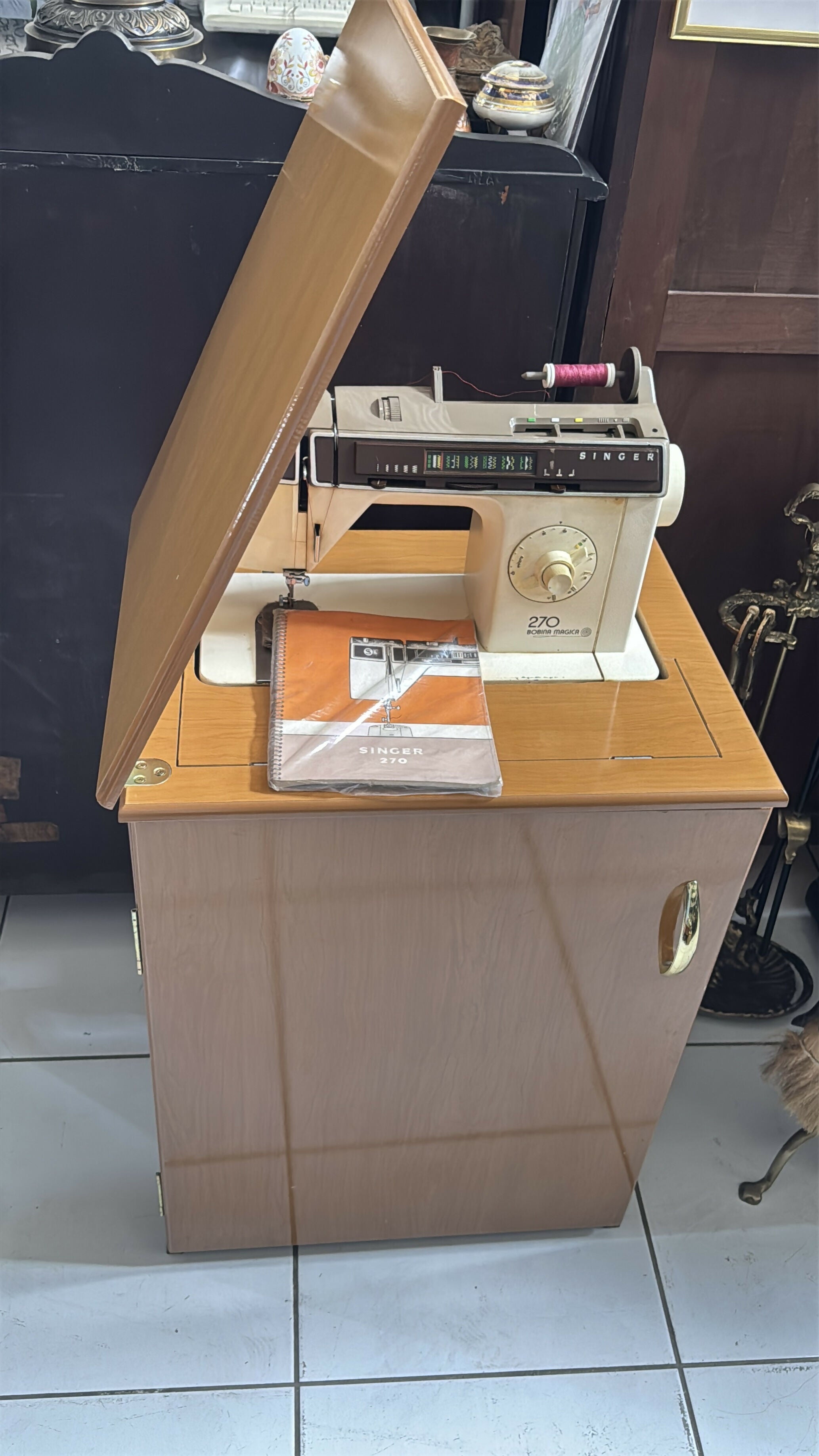 Máquina de costura SINGER ANTIGA