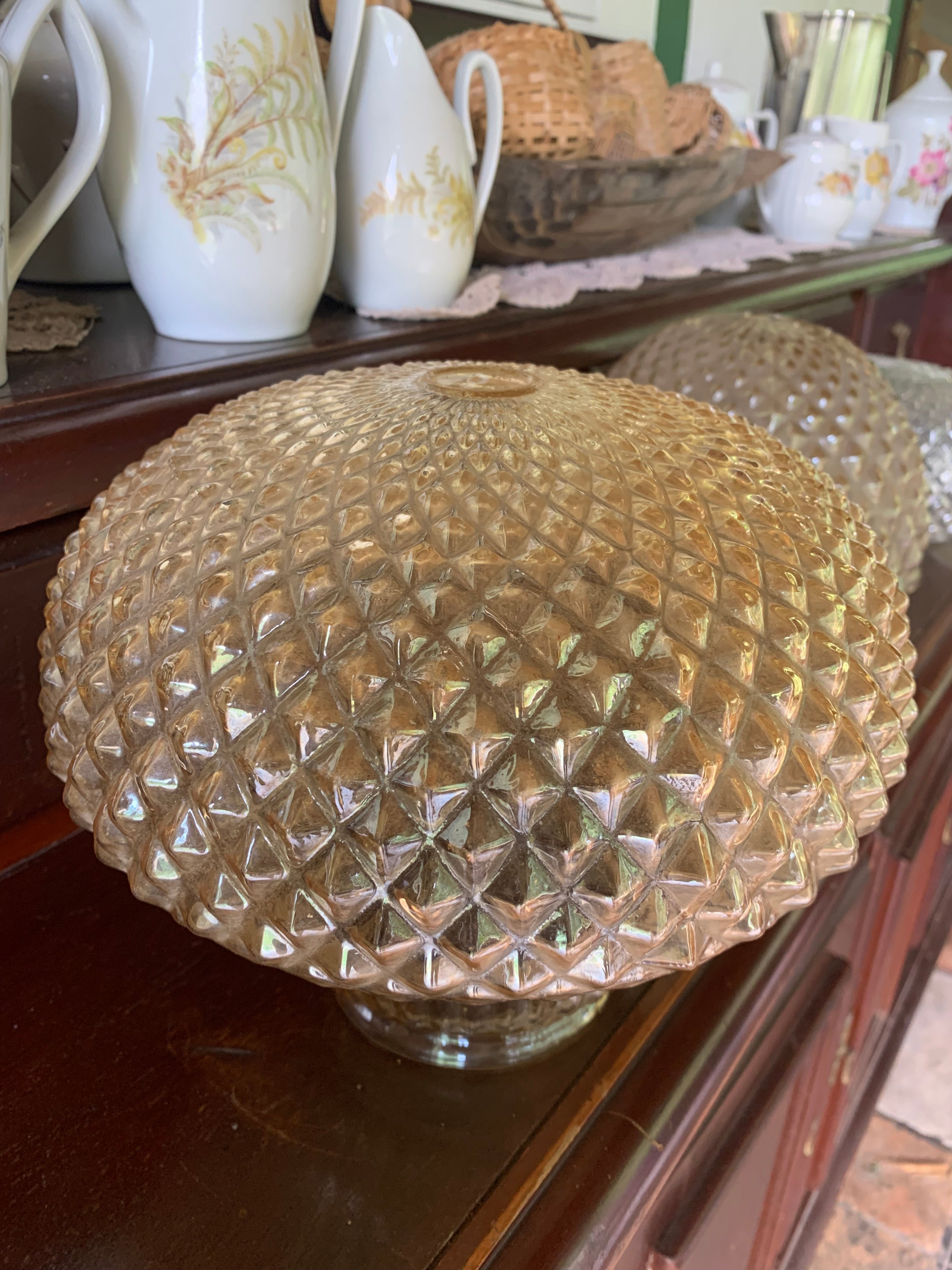 Plafon ou lustre em vidro âmbar muito antigo!