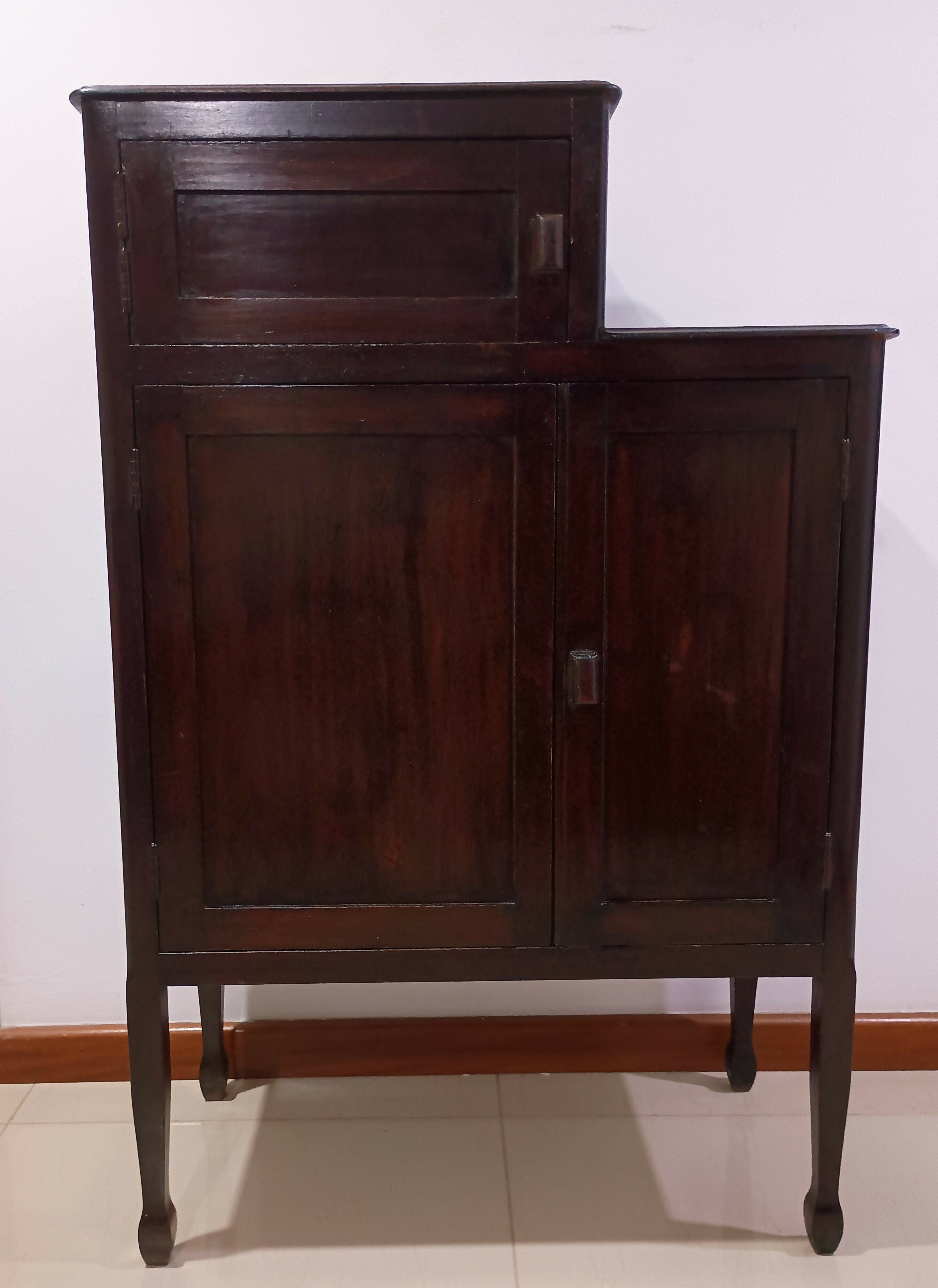 Armário antigo Brasileiro / Marcenaria Carioca 1930/1940