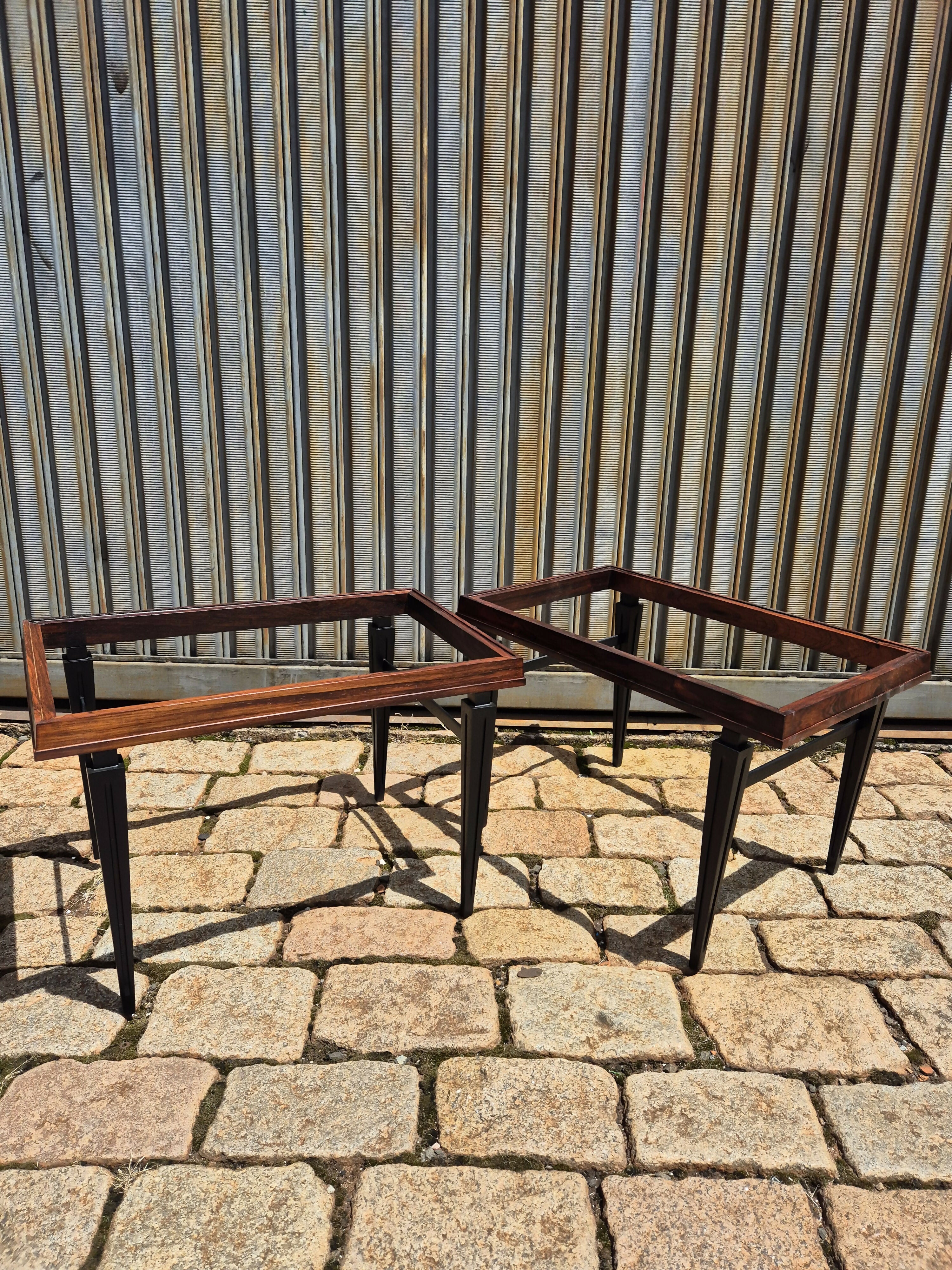 Par de Mesas laterais Cimo Jacarandá (tampo mármore ou vidro)