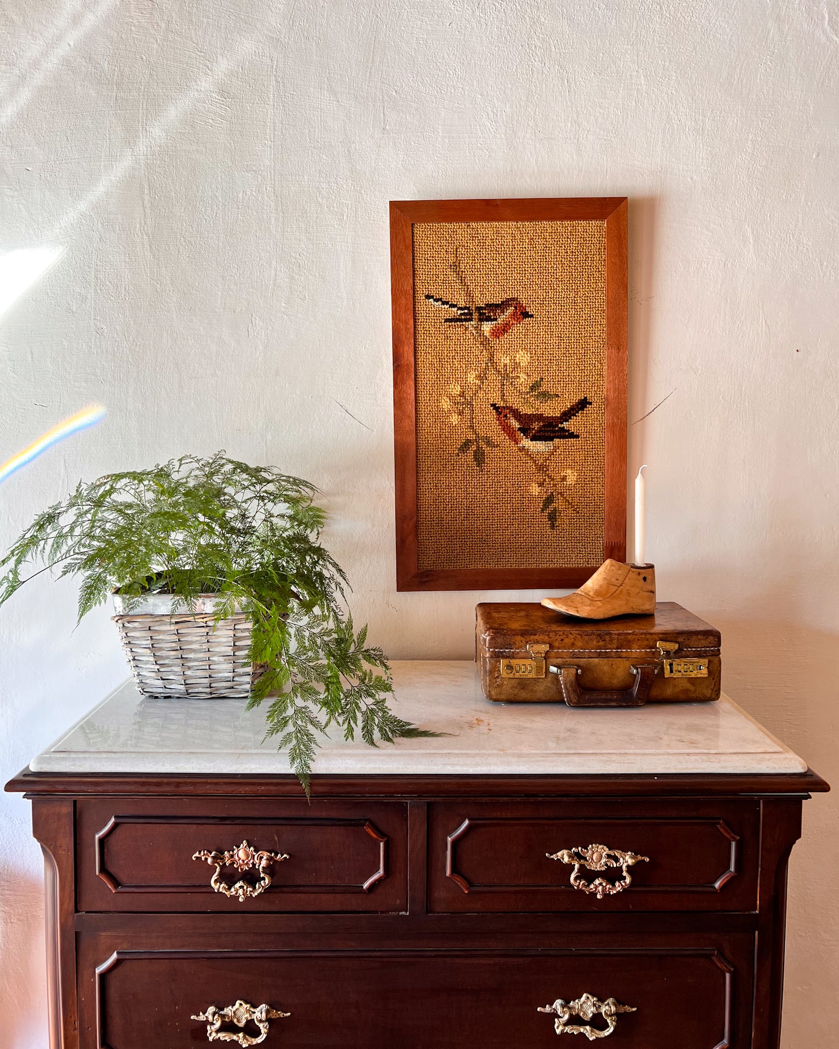 Quadro Tapeçaria Pássaros com moldura em madeira 