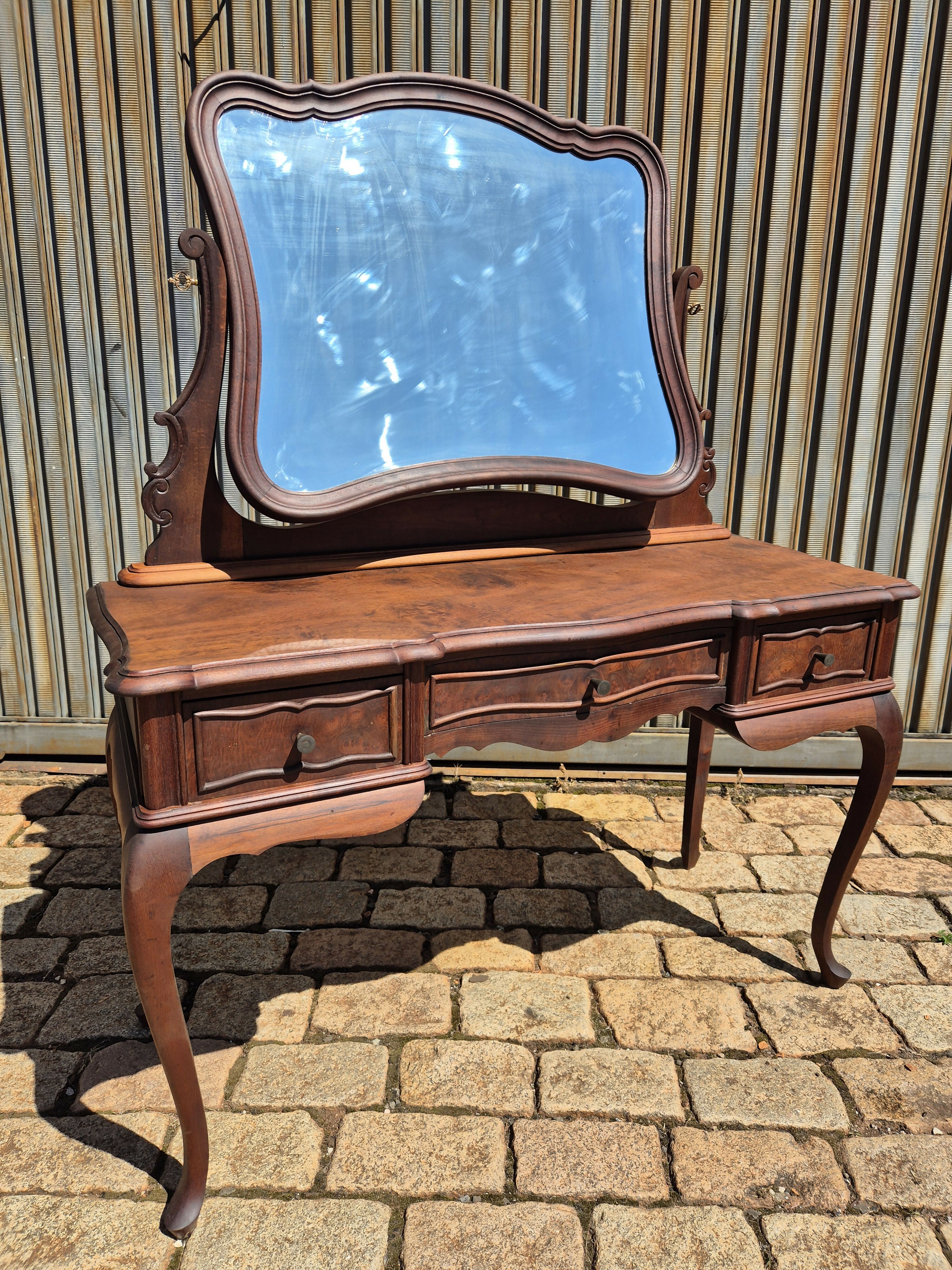 Penteadeira provençal anos 50