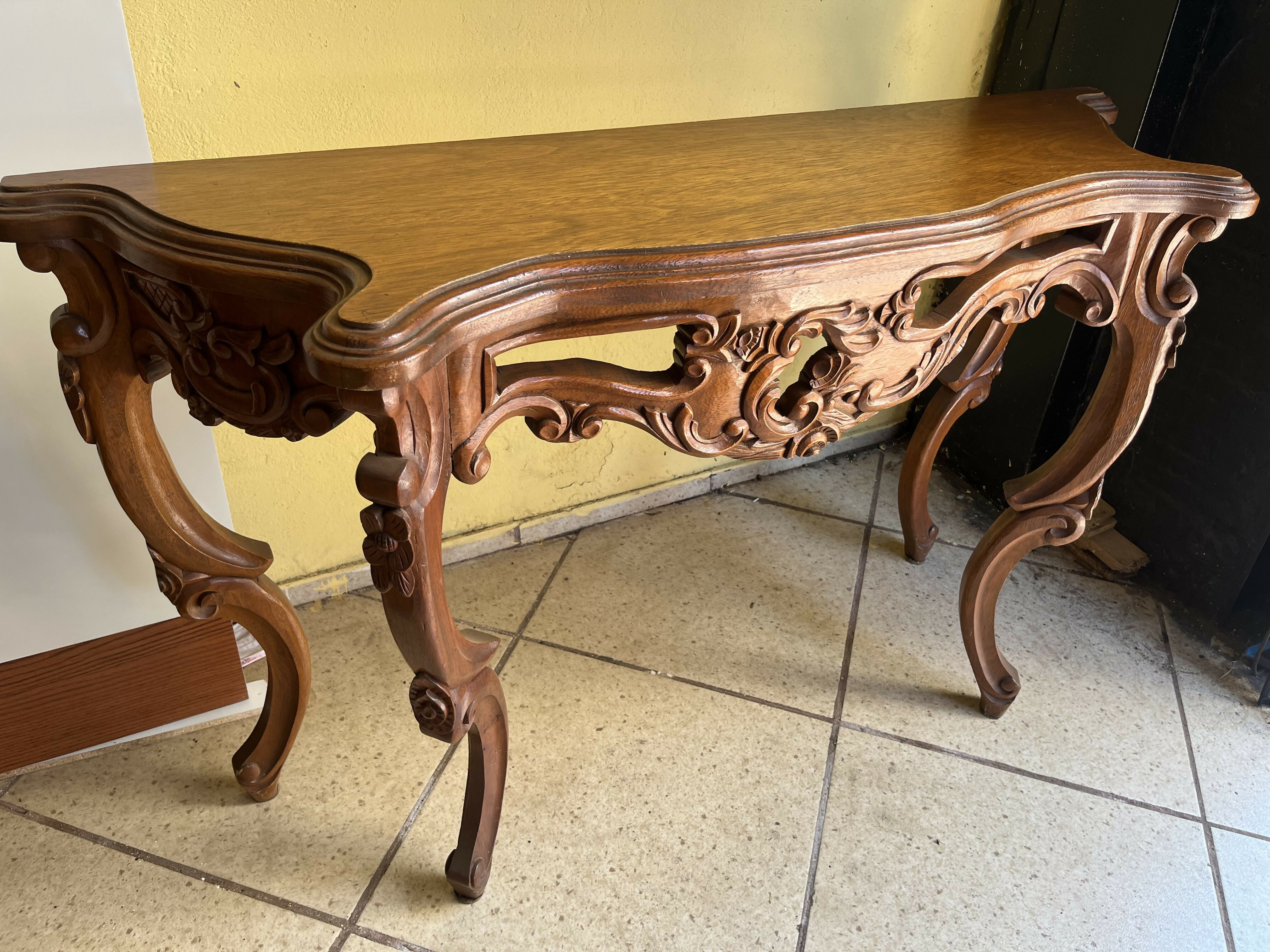 (OFERTA) APARADOR COM ESPELHO EM PERFEITO ESTADO DE MADEIRA