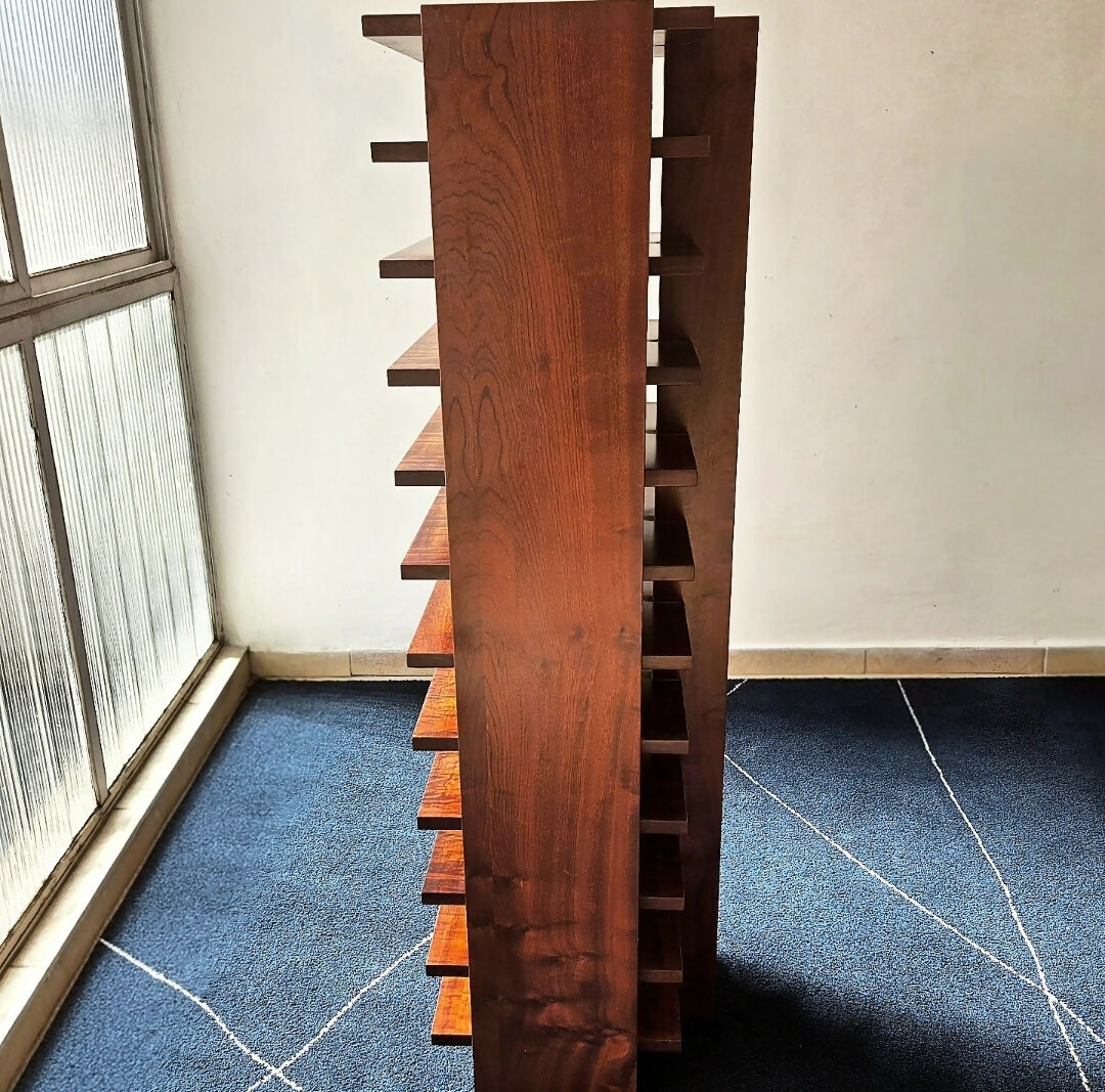 MÓVEL REVISTEIRO-ESTANTE &quot;VECCI&quot;