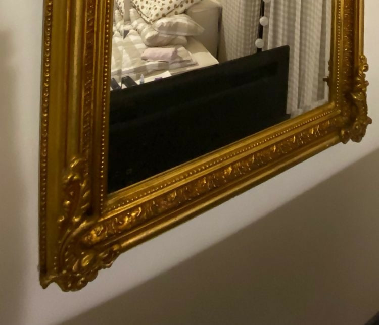 Espelho Estilo Luis XV dourado