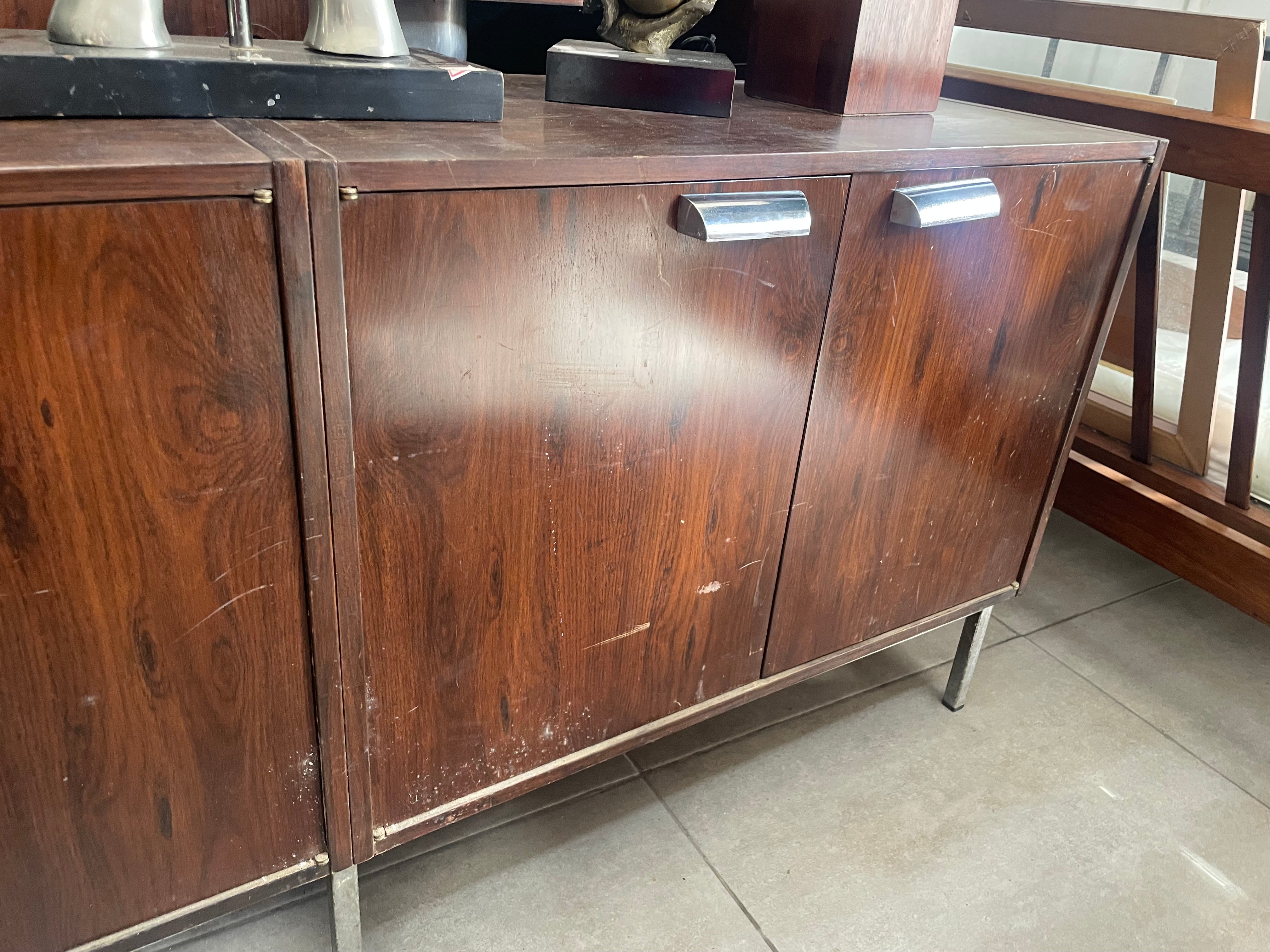 BUFFET CREDENZA FLORENCE KNOLL em Jacarandá e Metal 