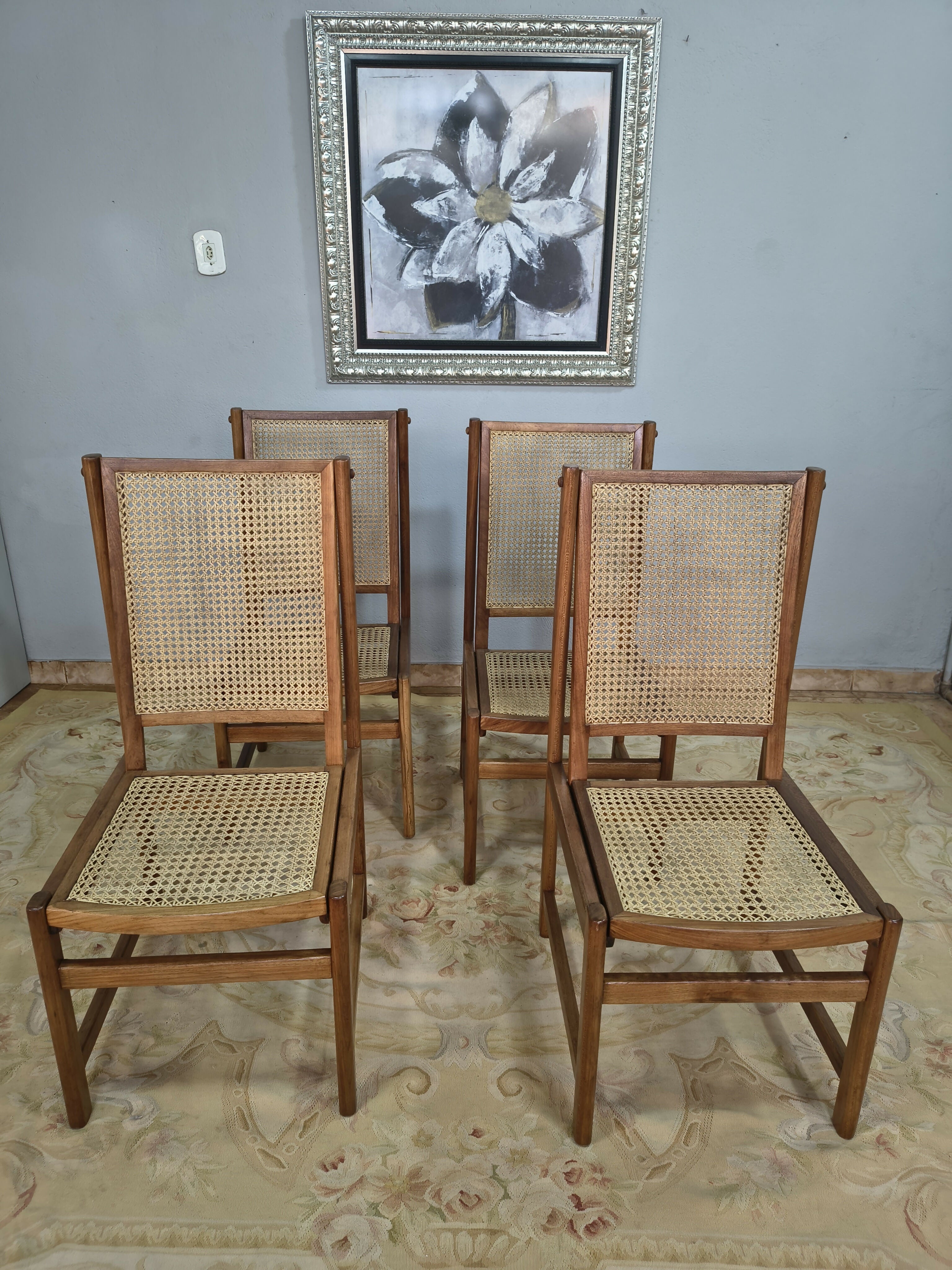 Quarteto de Cadeiras Design em Feijó e Palhinha