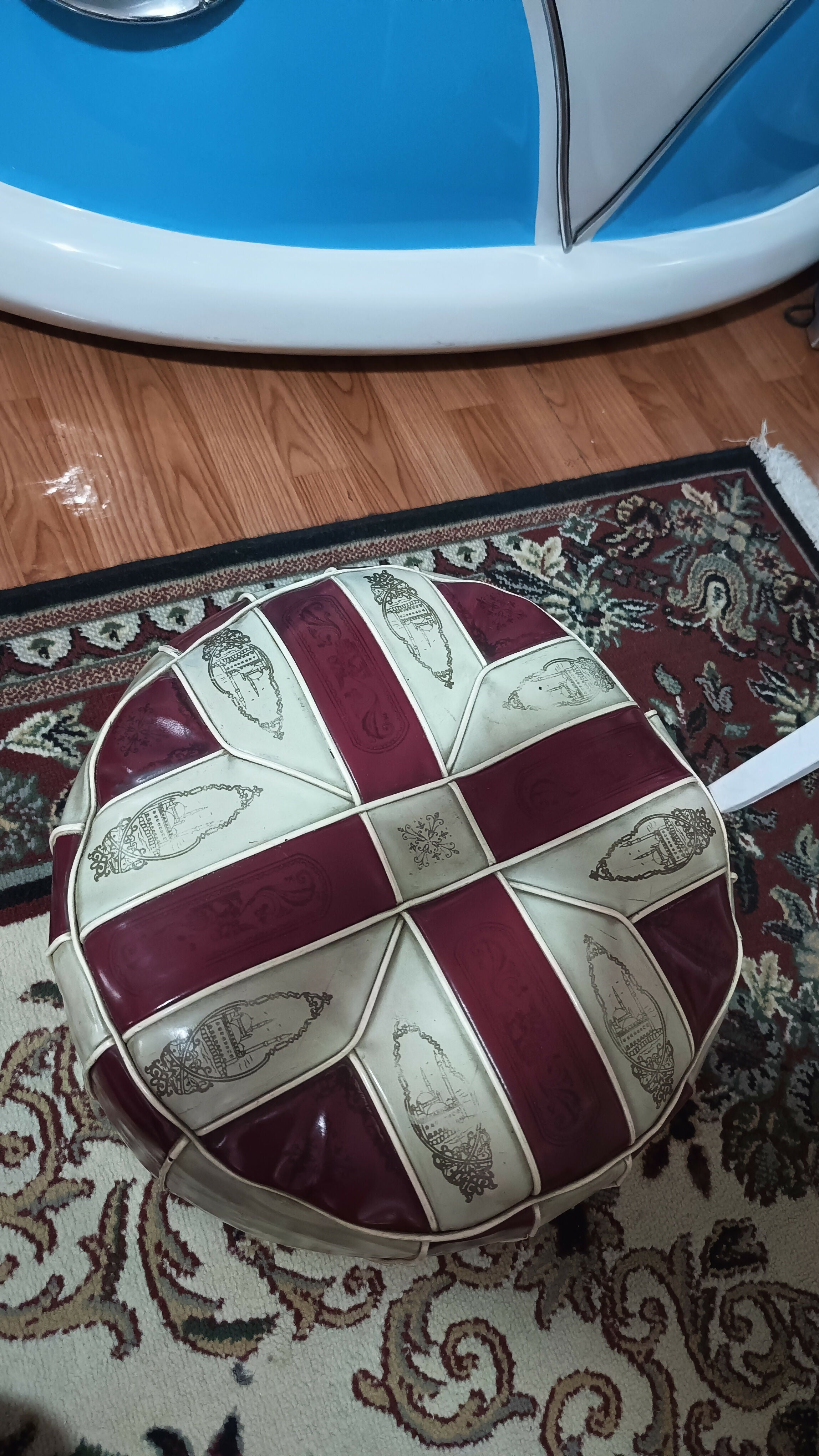 Puff anos 60 impecável