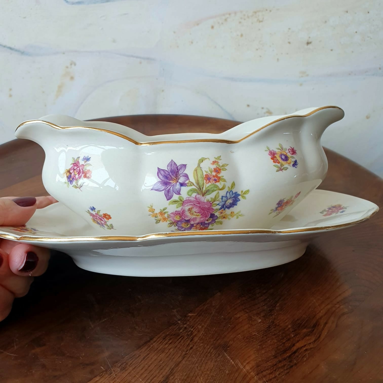 Antiga molheira com presentoir em porcelana polonesa Chozdiez. Maravilhosa!