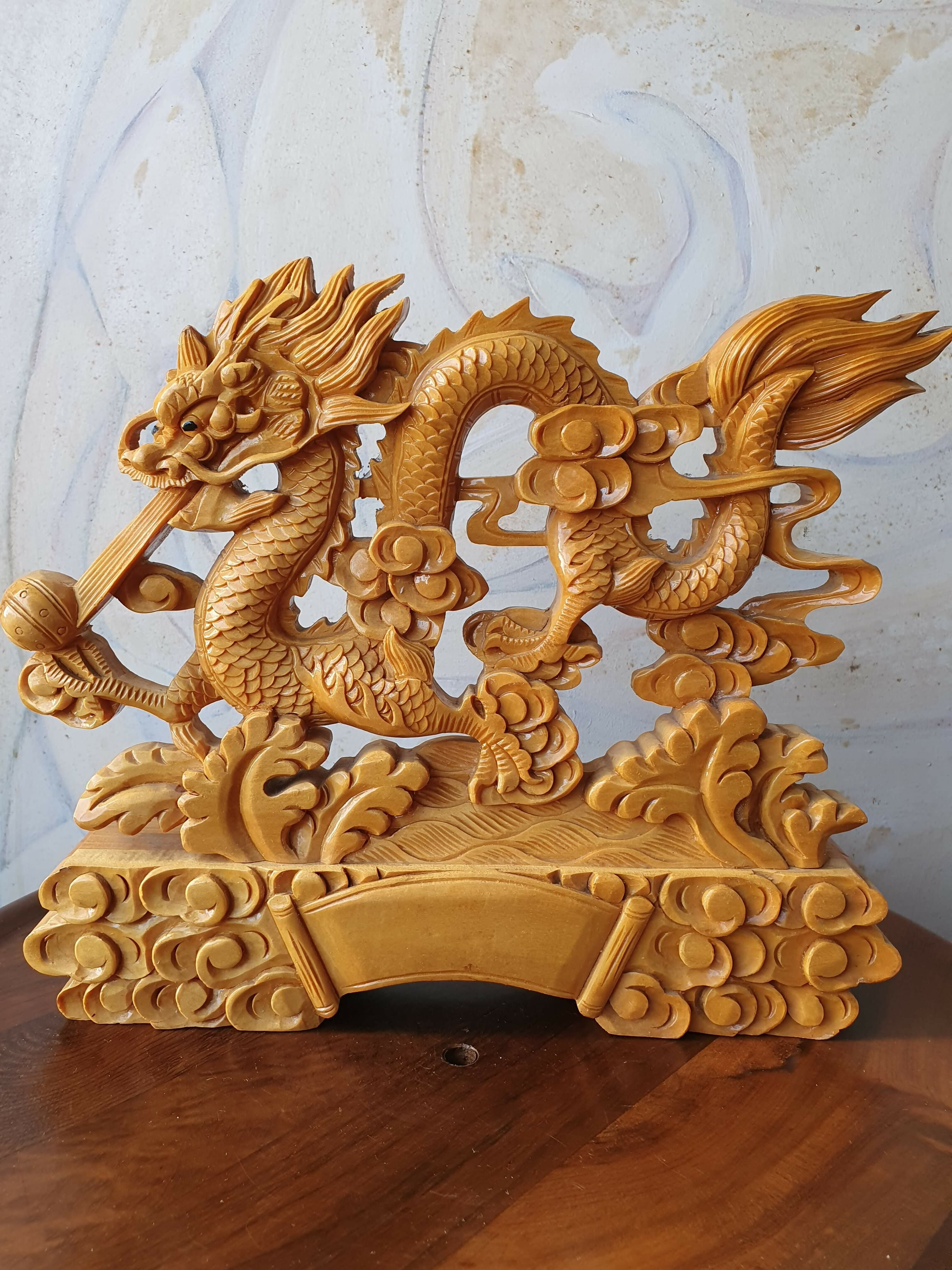 Escultura chinesa de dragão, século XX, esculpida à mão