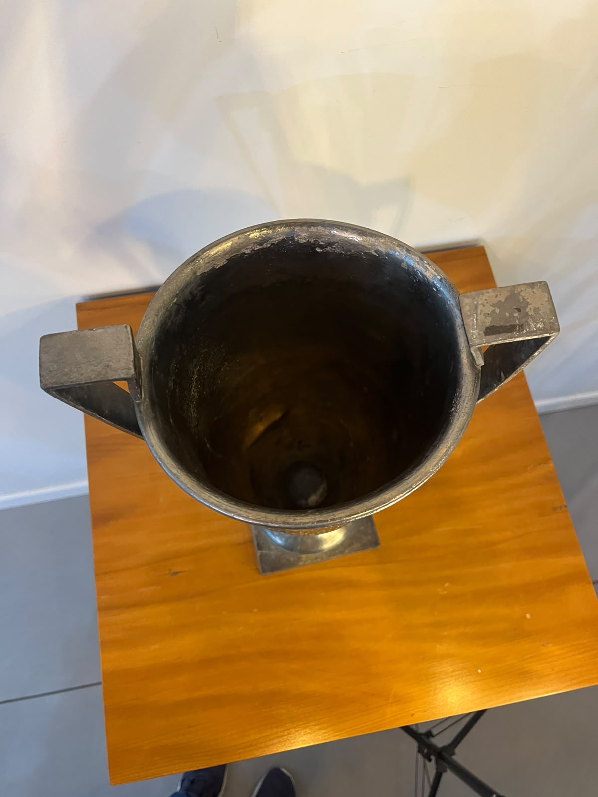 Troféu alemão histórico em metal prateado – datado de 1924 – 43,5 cm