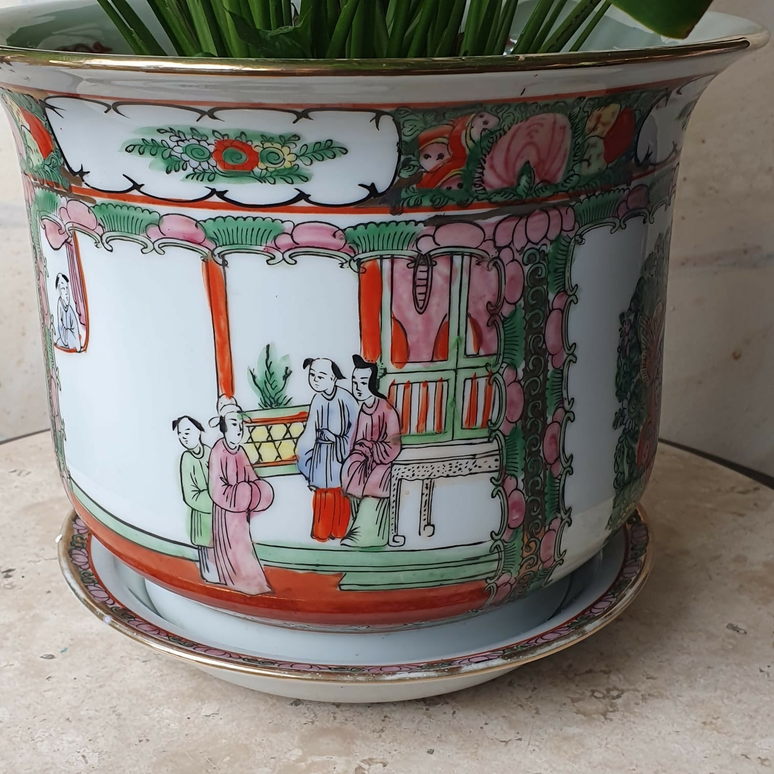 Cachepot em porcelana chinesa Lee´s ao gosto Família Rosa com presentoir