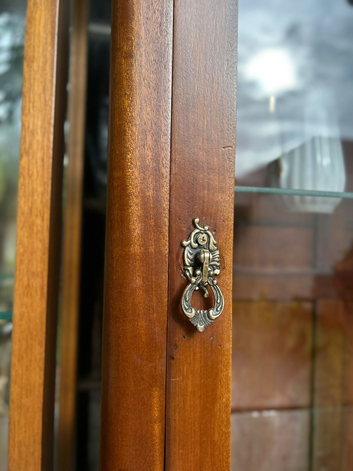 Cristaleira antiga totalmente restaurada maciça *Reliquia*