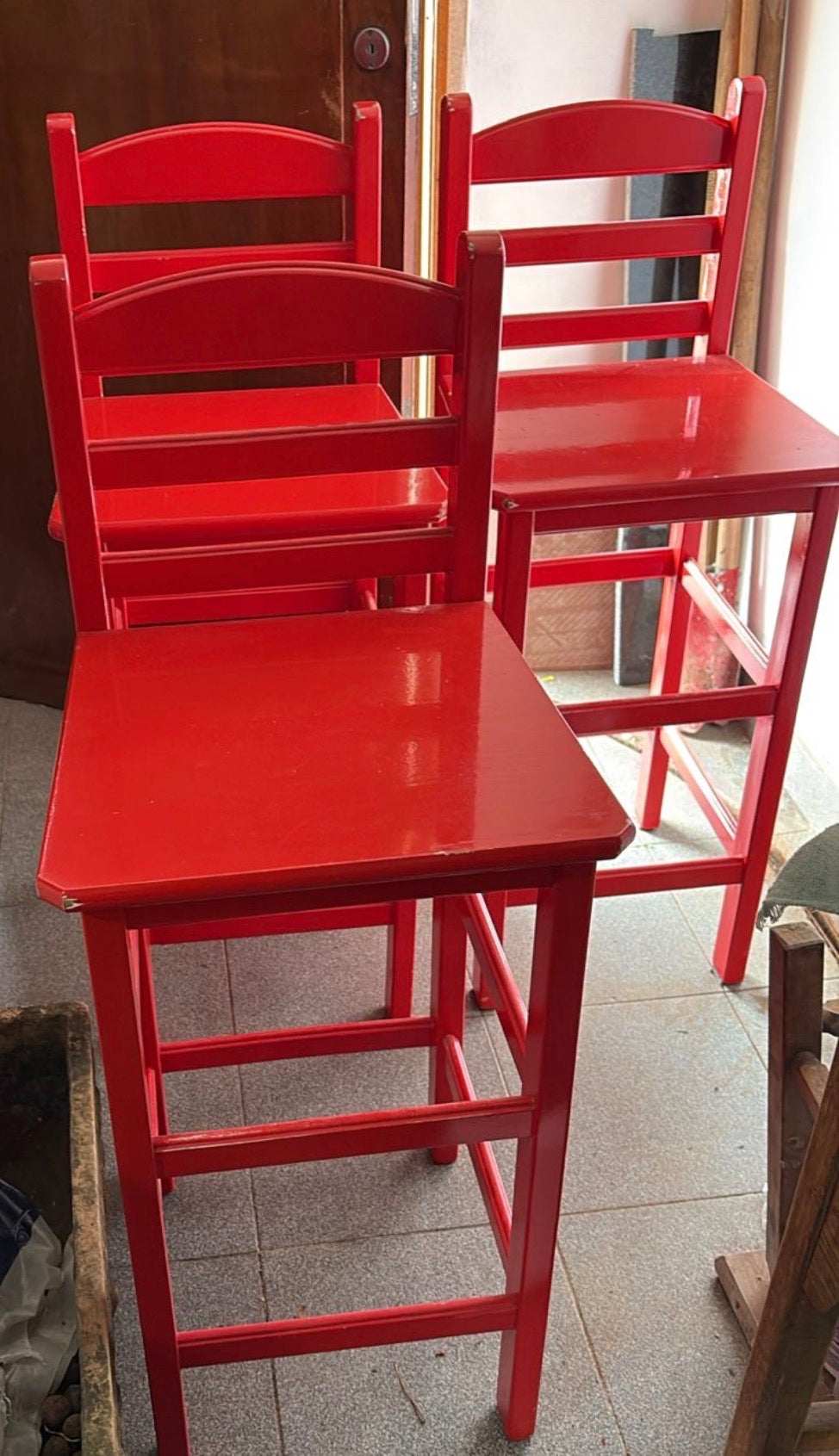 Banqueta alta vermelha