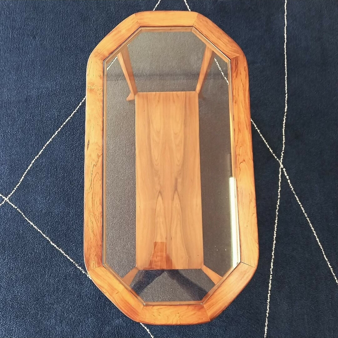 MESA DE CENTRO ANOS 50 EM CAVIÚNA