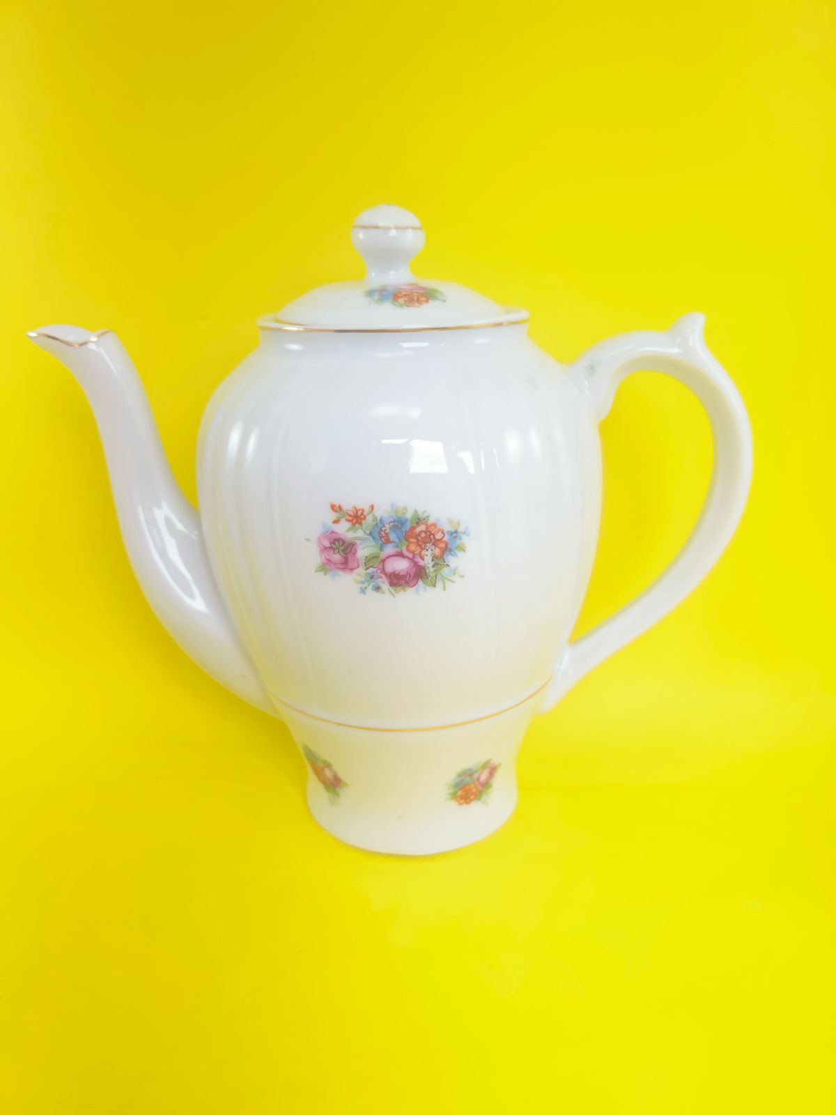Bule e leiteira Porcelana Monte Alegre déc.1954