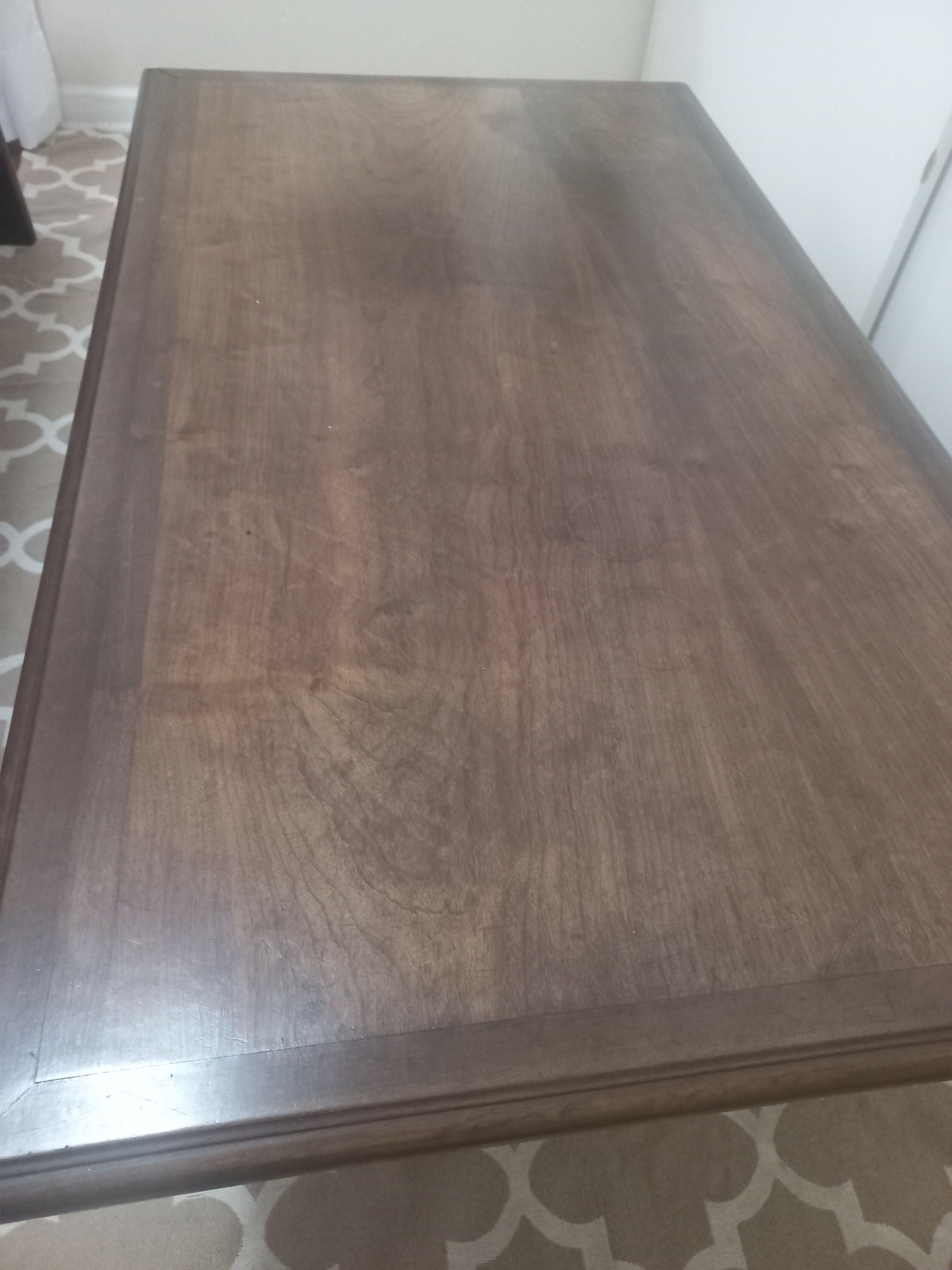 Mesa de centro antiga.