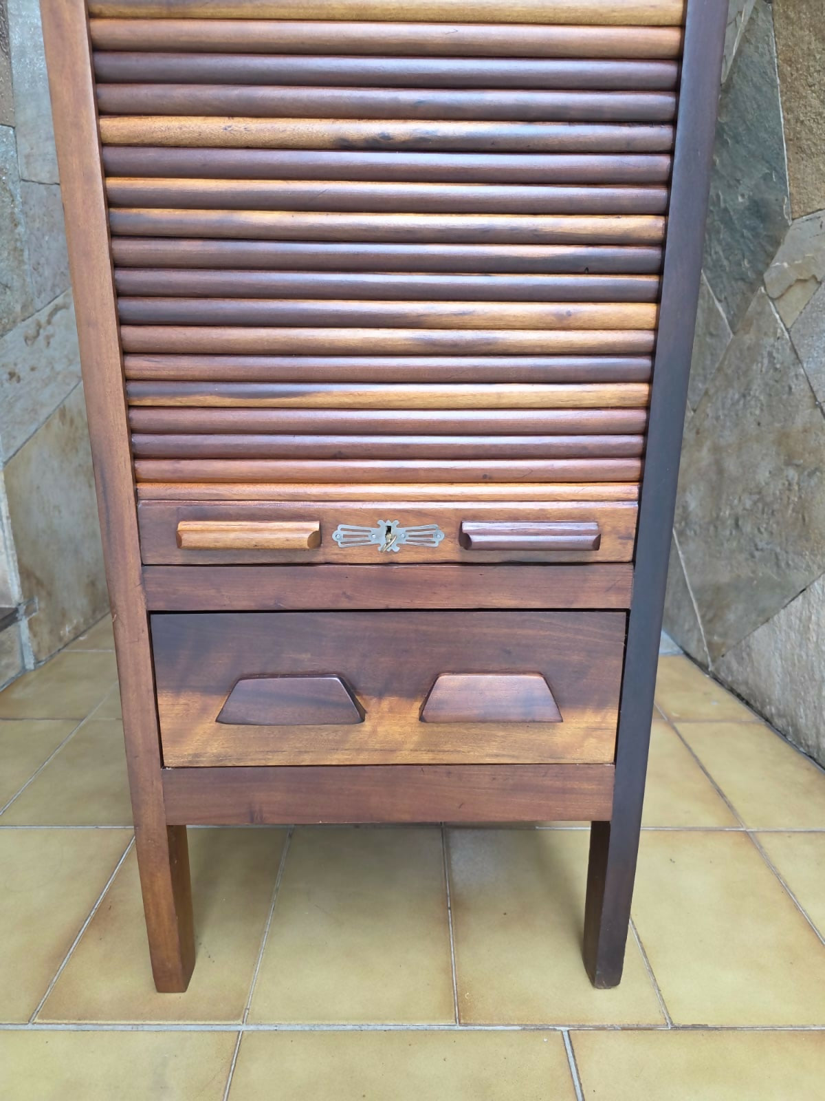 Arquivo xerife em imbuia, década de 40