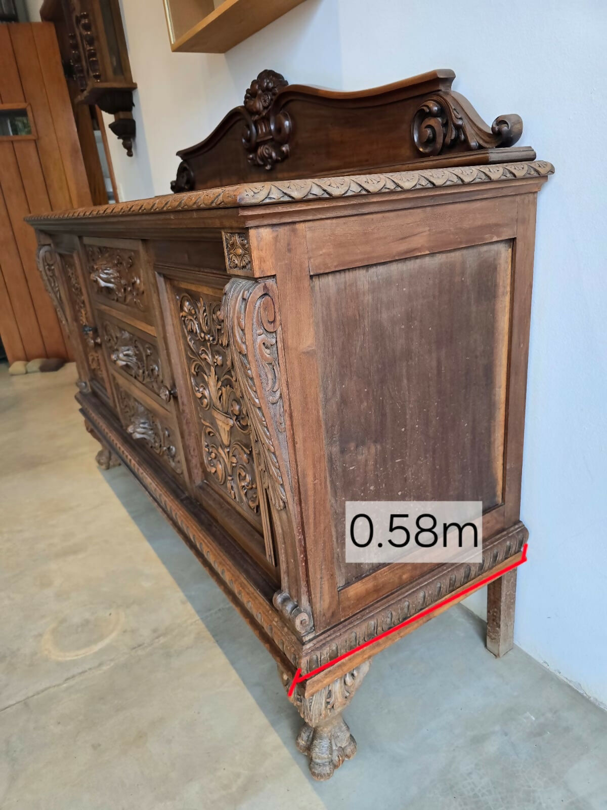 Aparador ou buffet no estilo Manuelino - Liceu de Artes e Ofícios