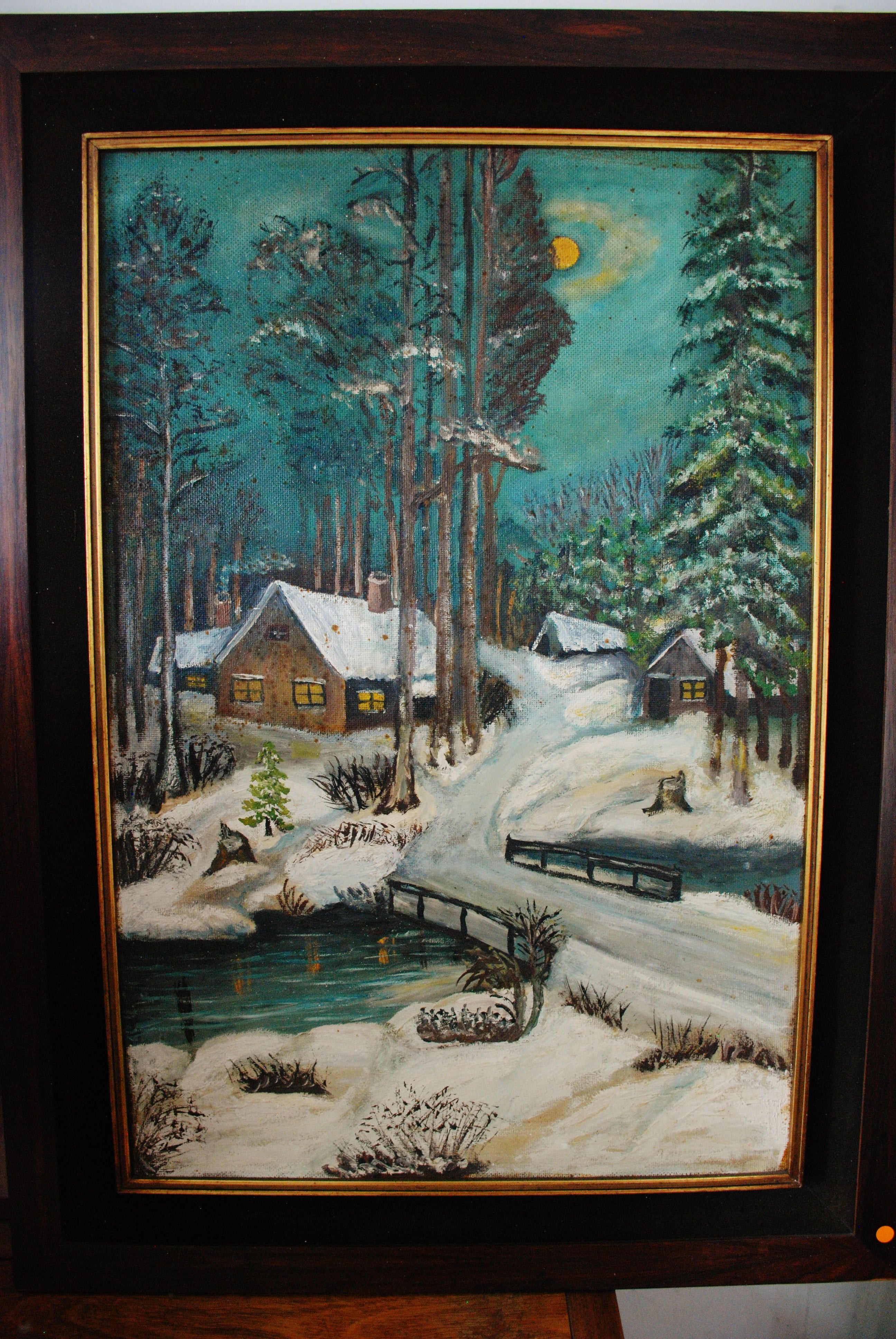 Quadro retratando paisagem com neve, anos 70 - moldura , madeira e veludo e filete dourado .