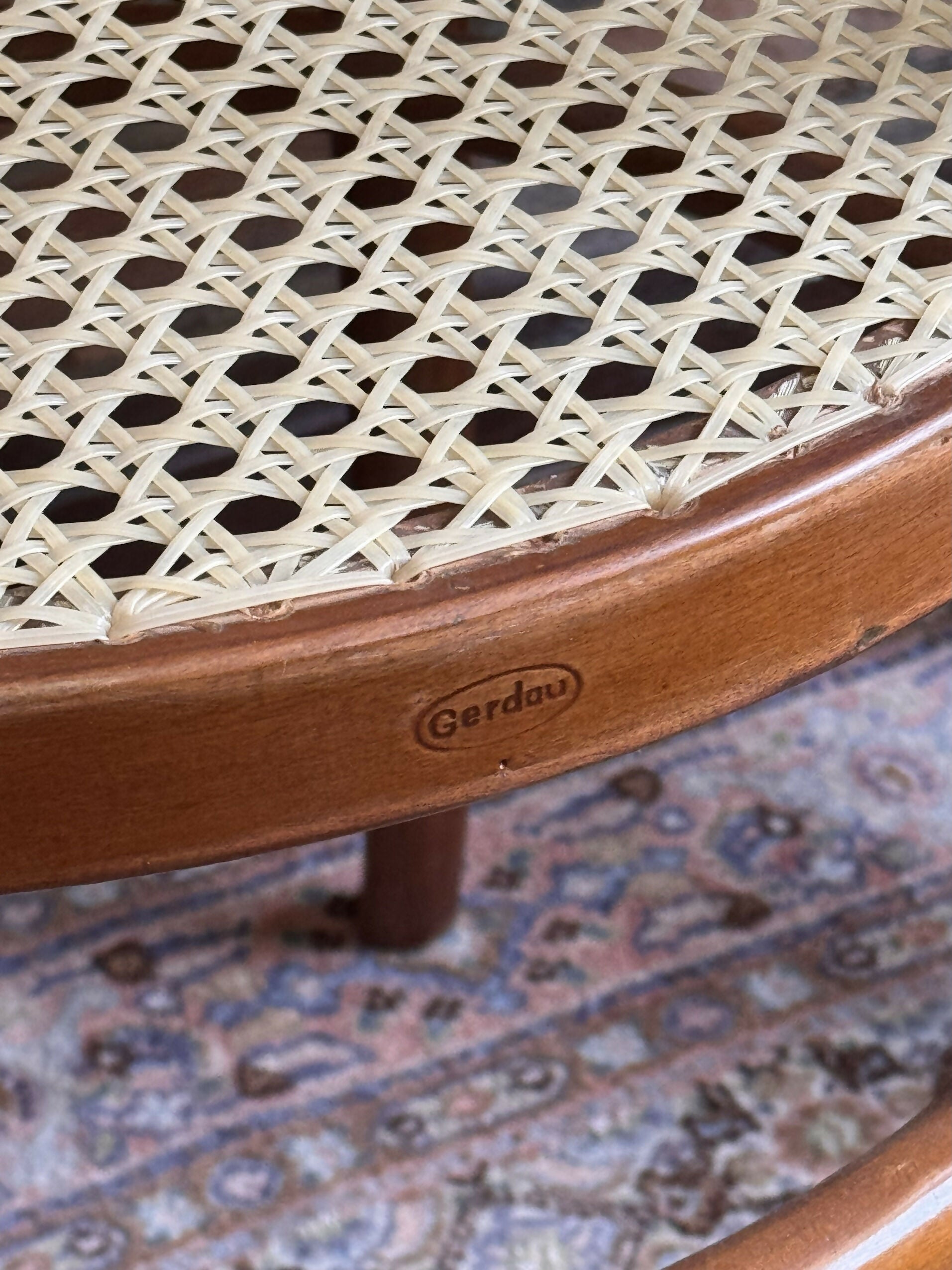 Poltrona Gerdau Thonet - modelo raro de encontrar