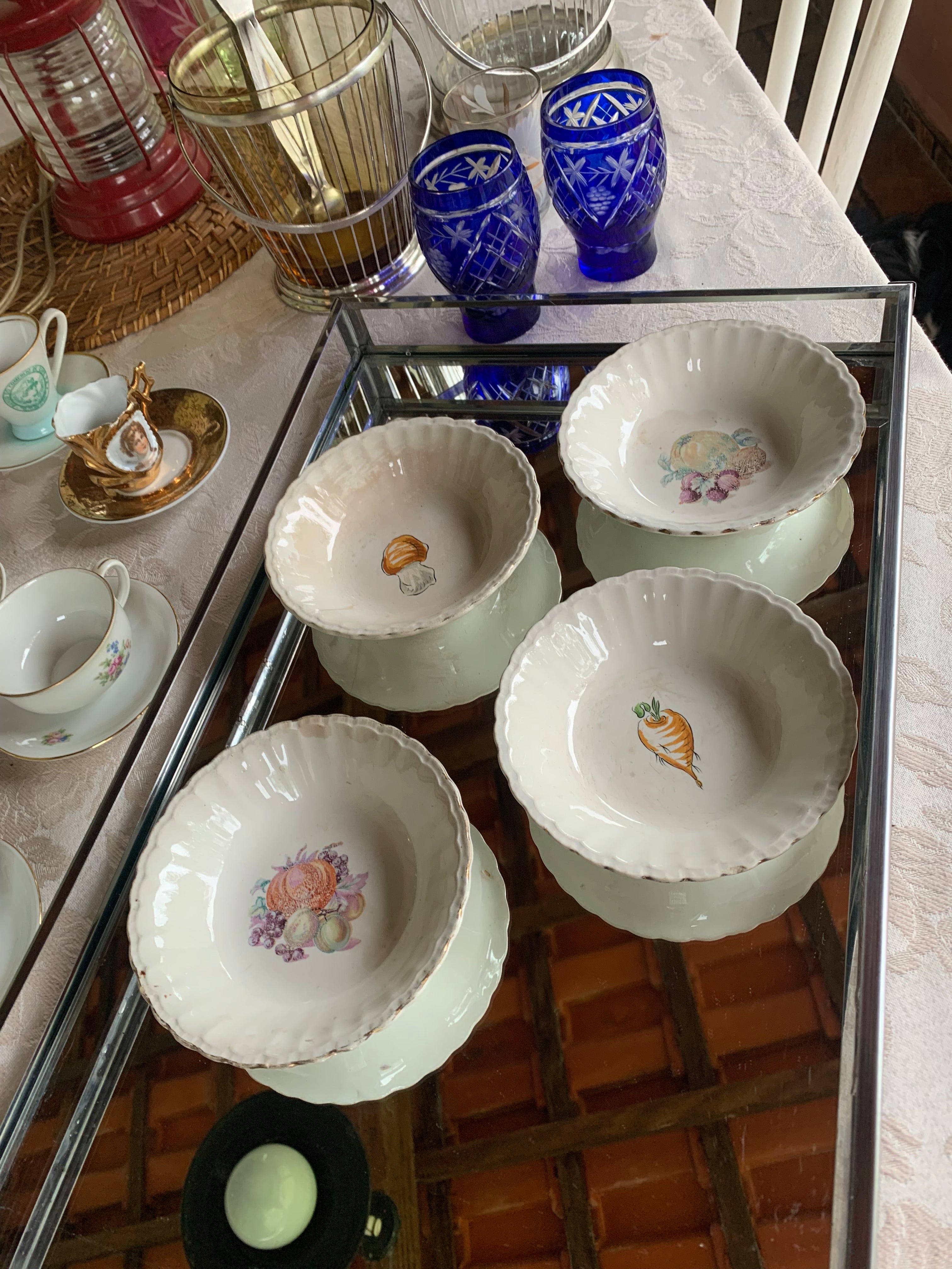 Pequenas Travessas Porcelana para Acepipes ou Saladinhas