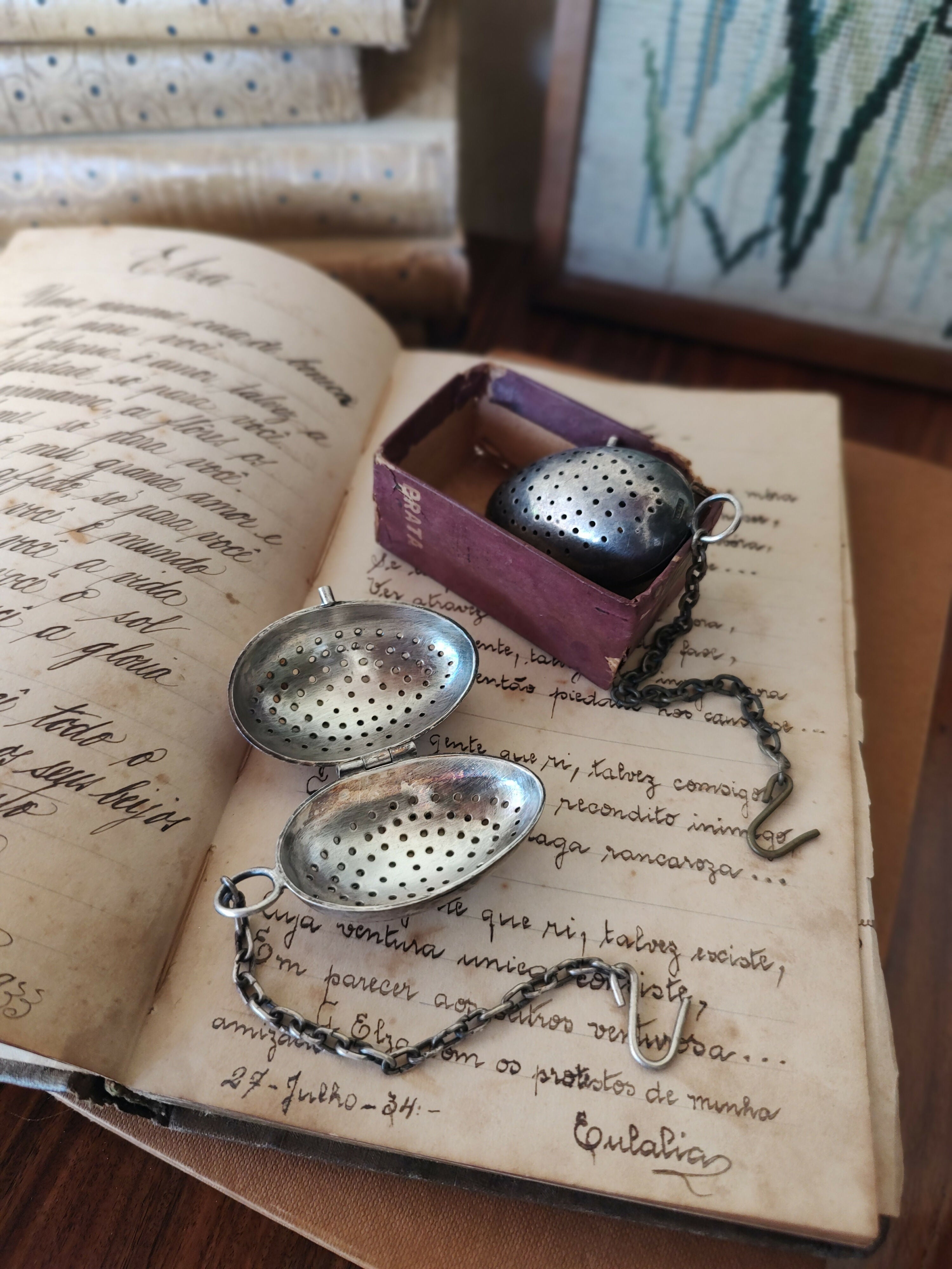 Antigo Infusor / Coador de Chá Eberle em Prata - formato de ovo (valor unitário)