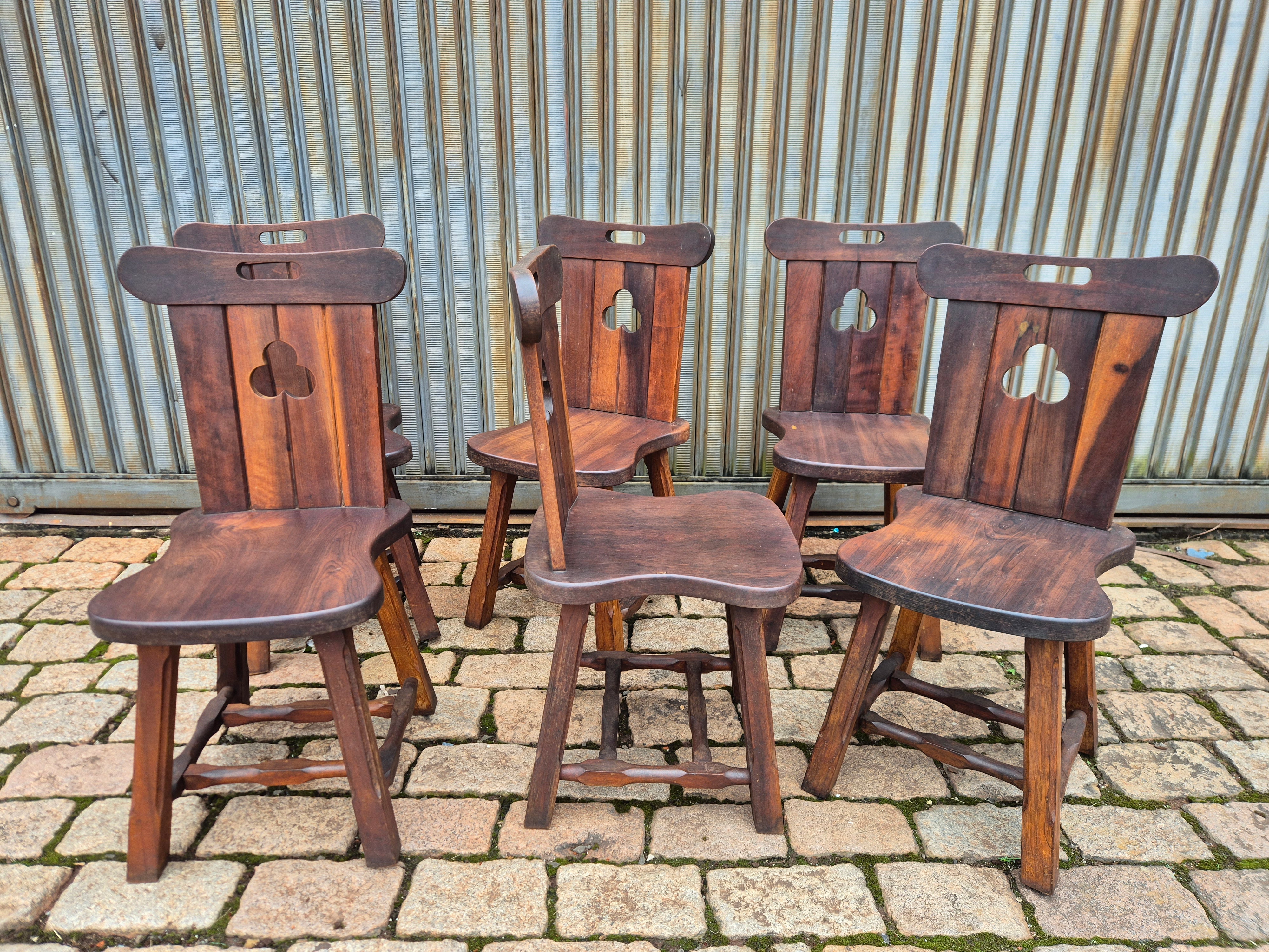Raro conjunto de mesa e 6 cadeiras ao estilo campesino casa de campo europeia