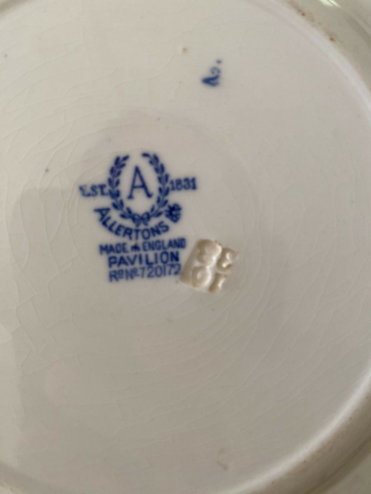 Conjunto 4 pratos de sobremesa porcelana inglesa