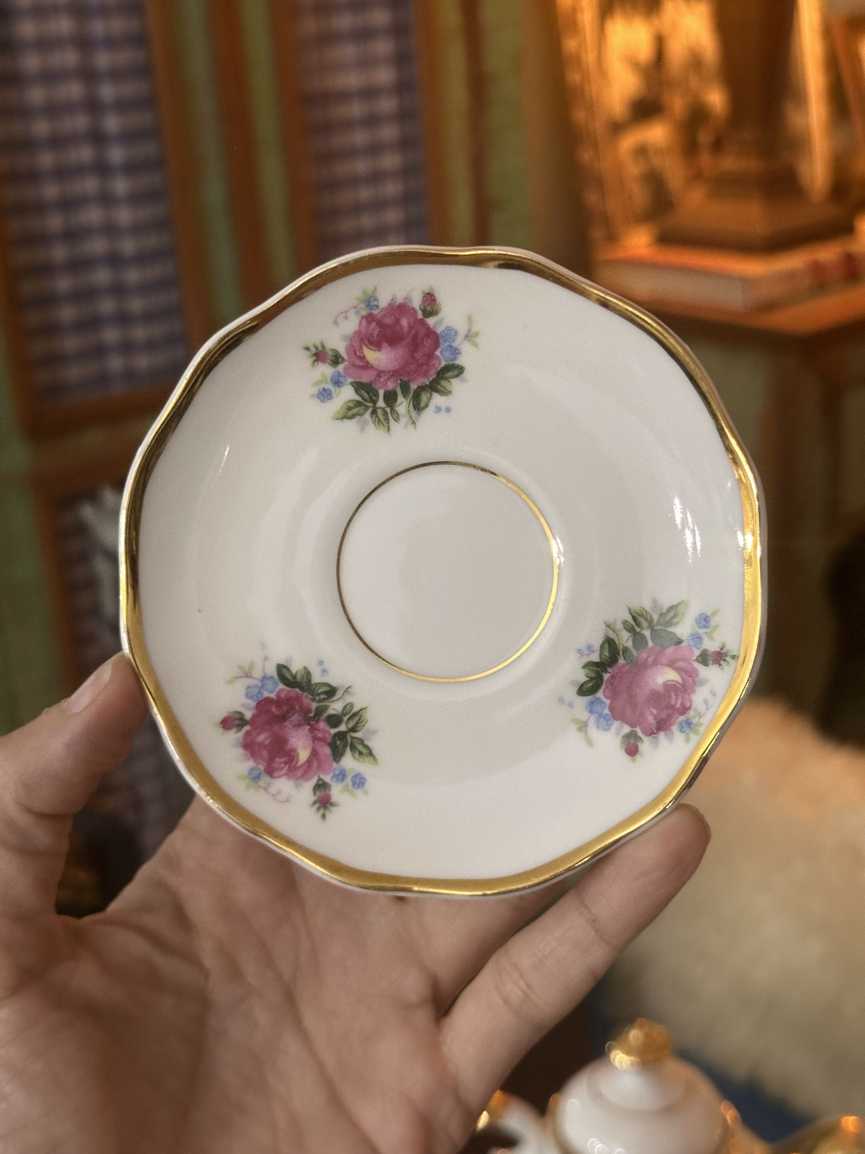 Jogo café antigo porcelana Mauá anos 60 com motivos florais