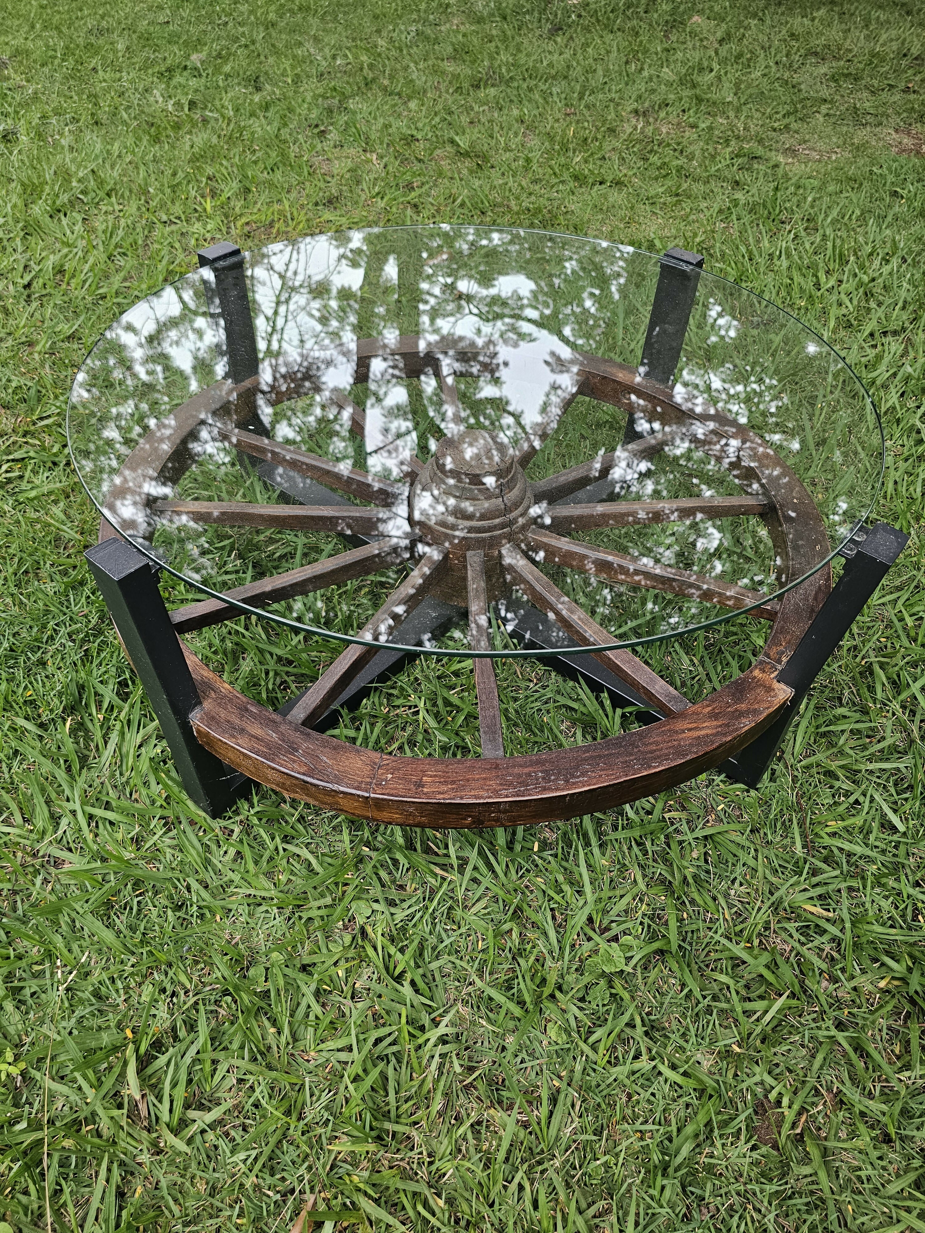 Mesa centro roda carroça antiga