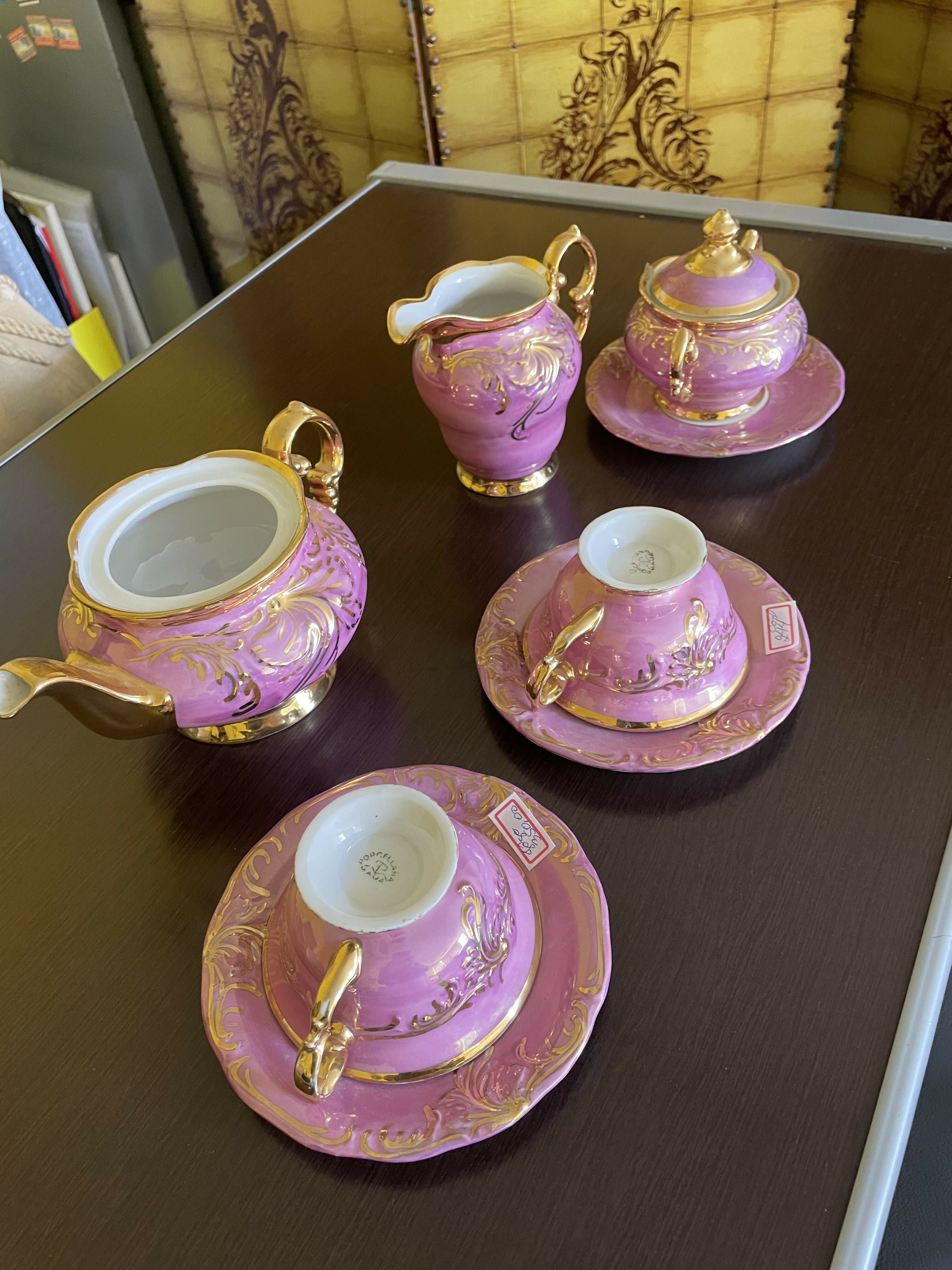 Jogo de chá antigo rosa com dourado