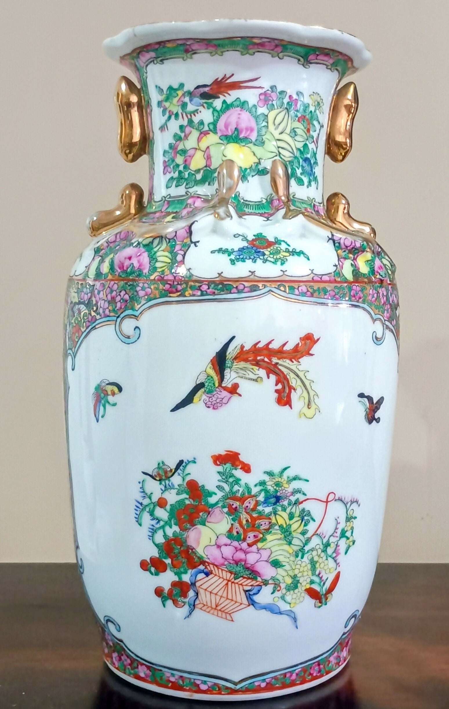 VASO EM PORCELANA CHINÊS “FAMÍLIA ROSA"