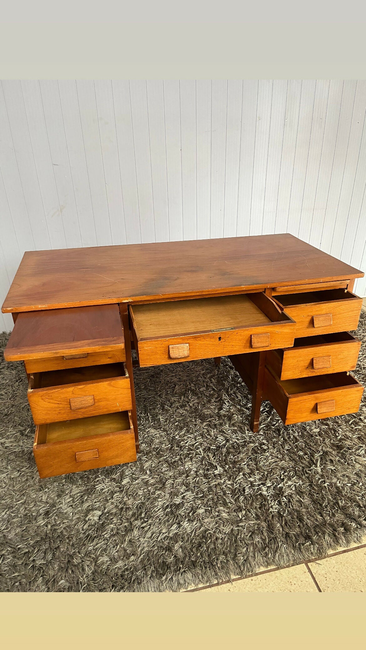 ESCRIVANINHA GRANDE ANTIGA DE CEDRO ROSA