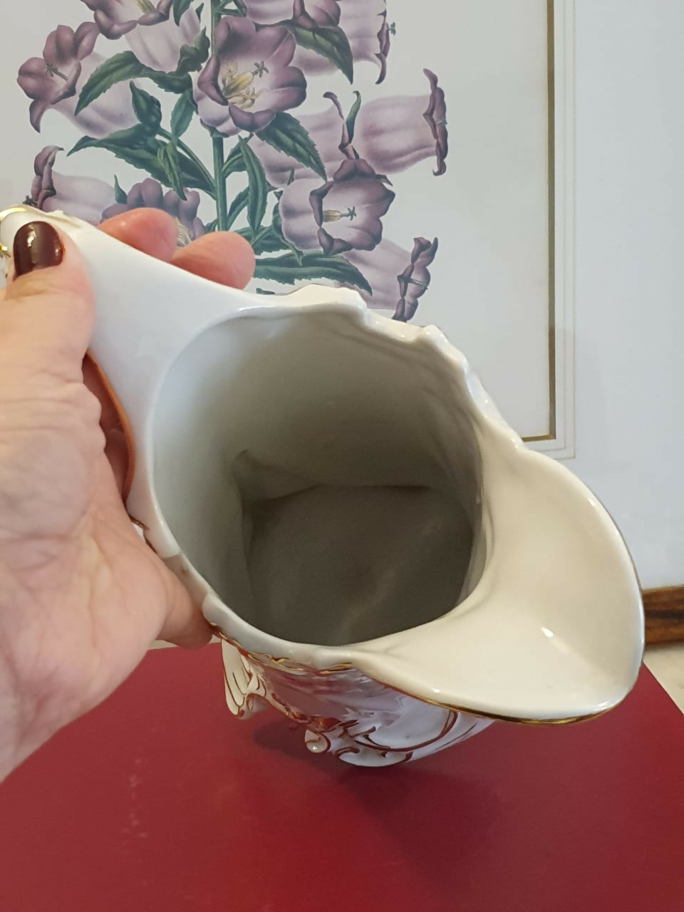 Jarra linda em porcelana vitrificada Teixeira, estilo isabelino, anos 50.