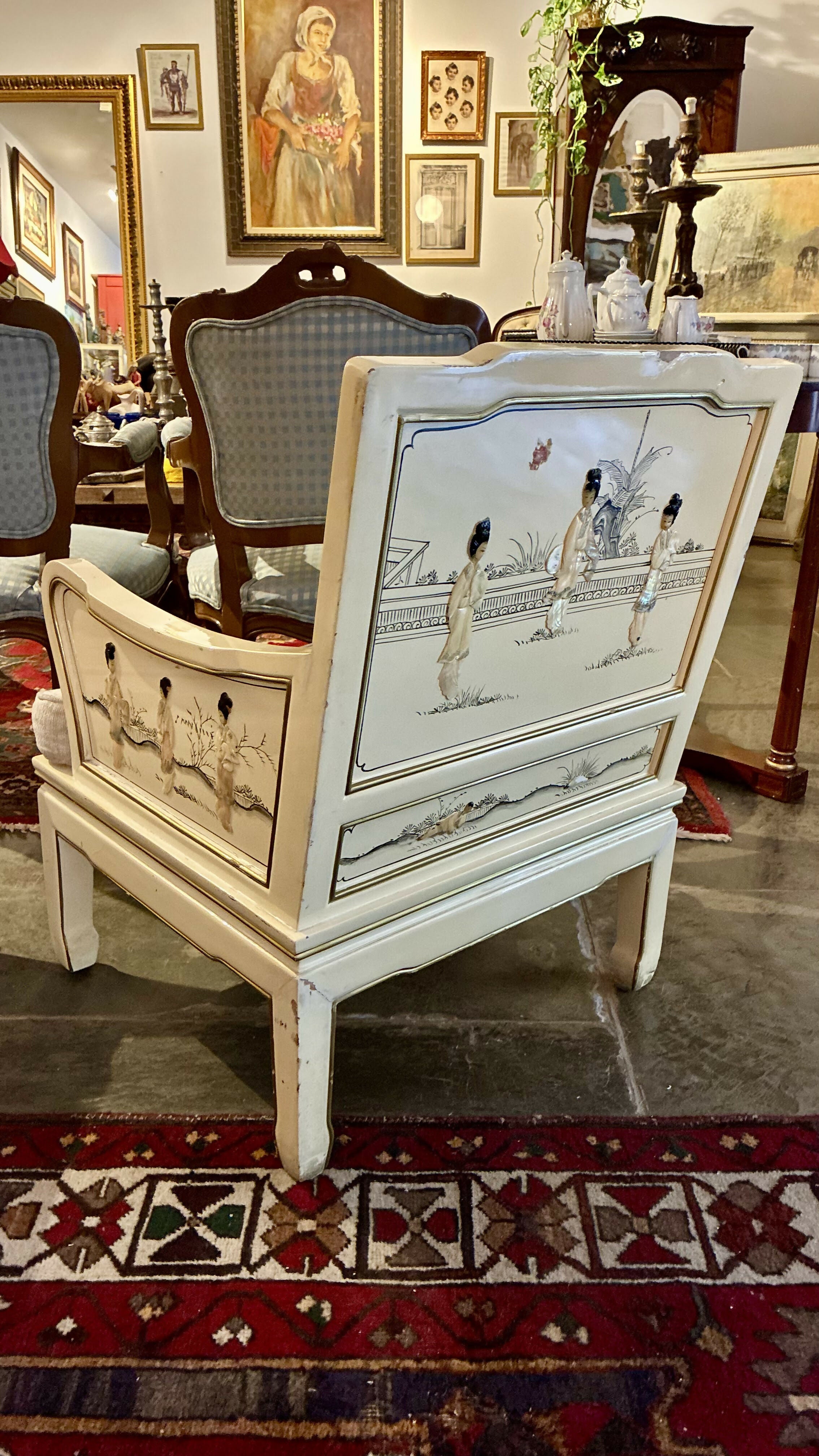 Par de Poltronas Chinoiserie Laqueadas
