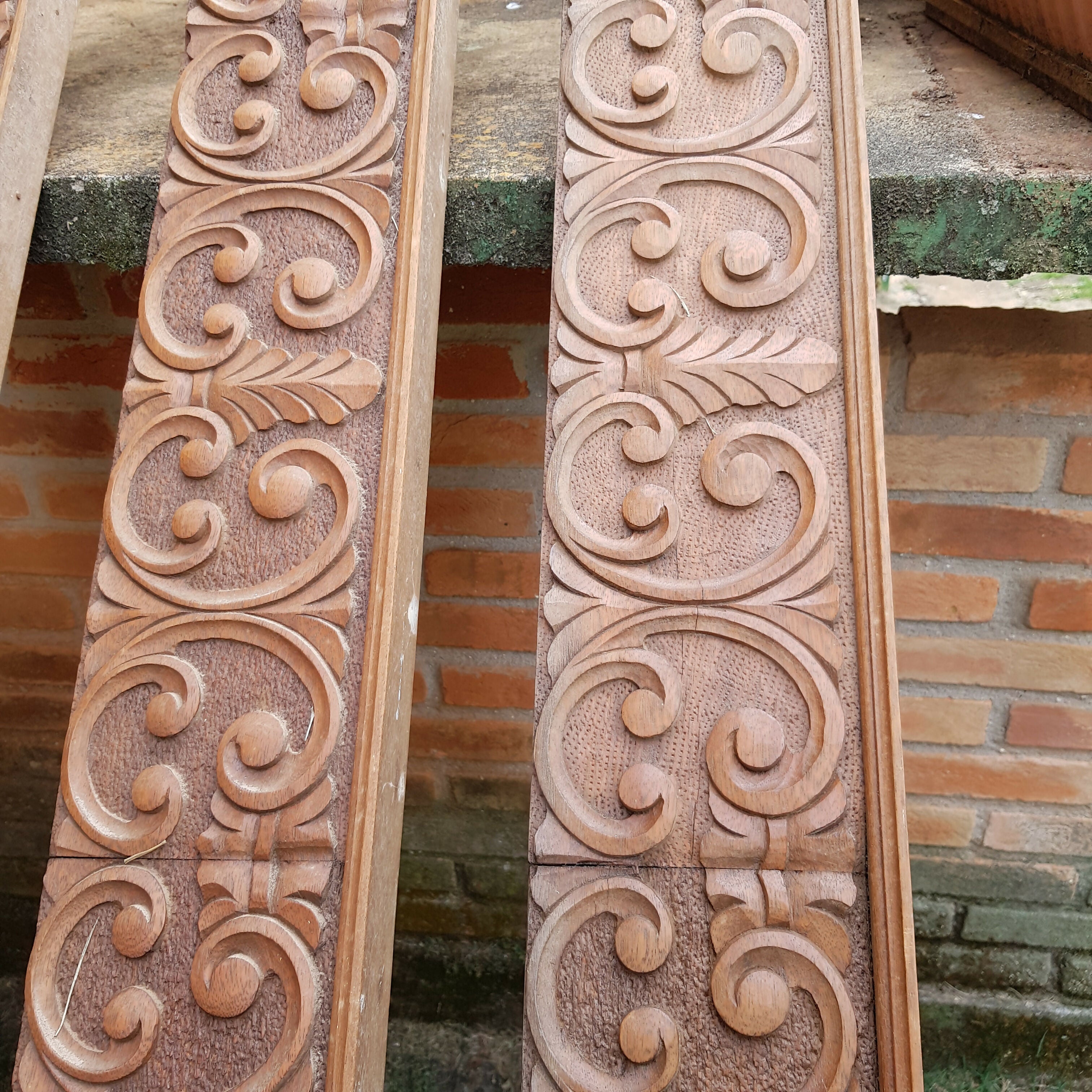 Lindas Réguas em Cerejeira Entalhada