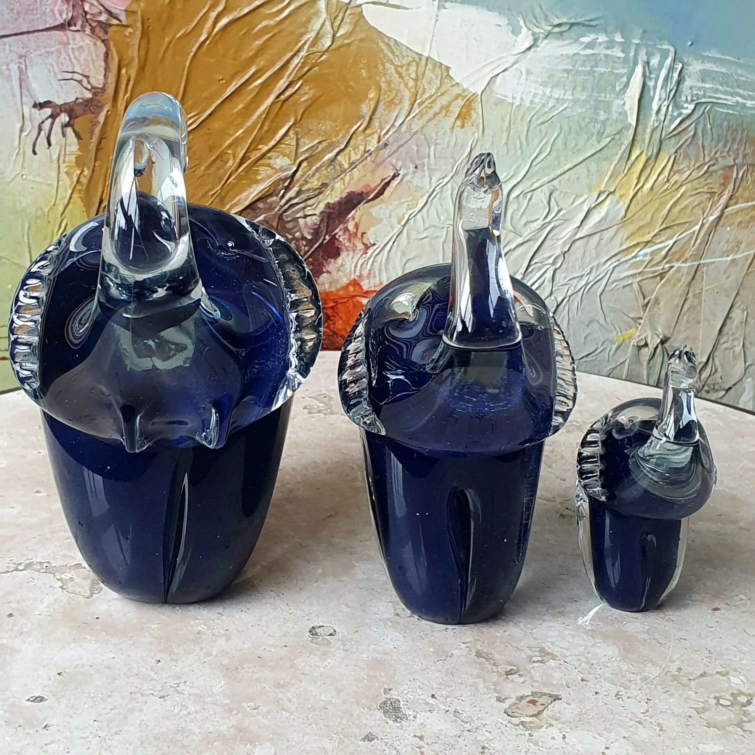 Trio de elefantes azuis em Murano