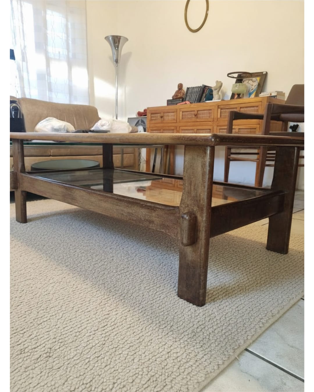 Mesa de Centro Retangular Modernista de Madeira e vidro 