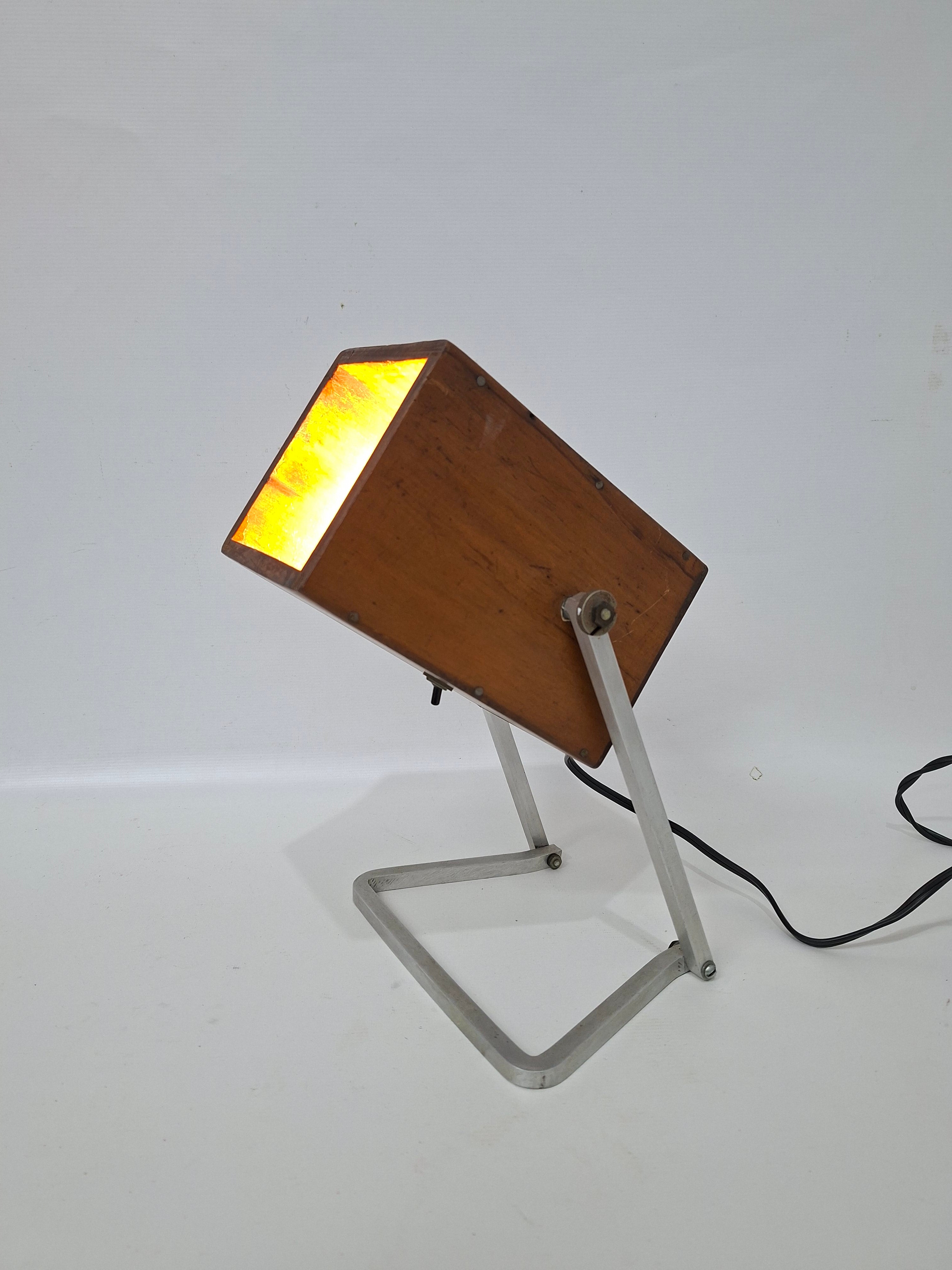 Luminária retangular Vintage de Mesa em alumínio e madeira 