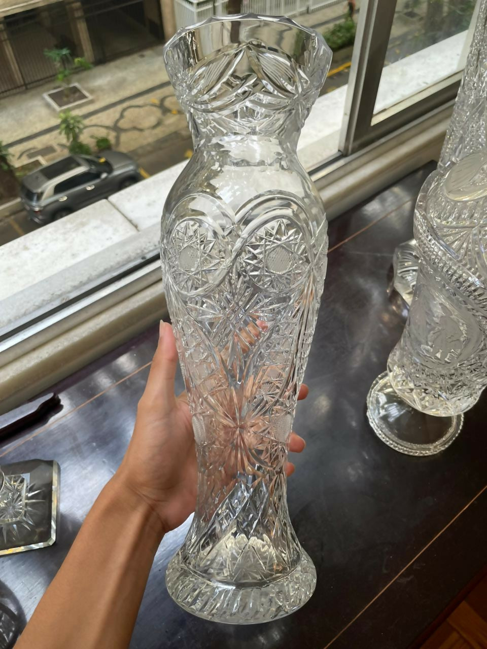 Enorme vaso em cristal lapidado da Bohemia