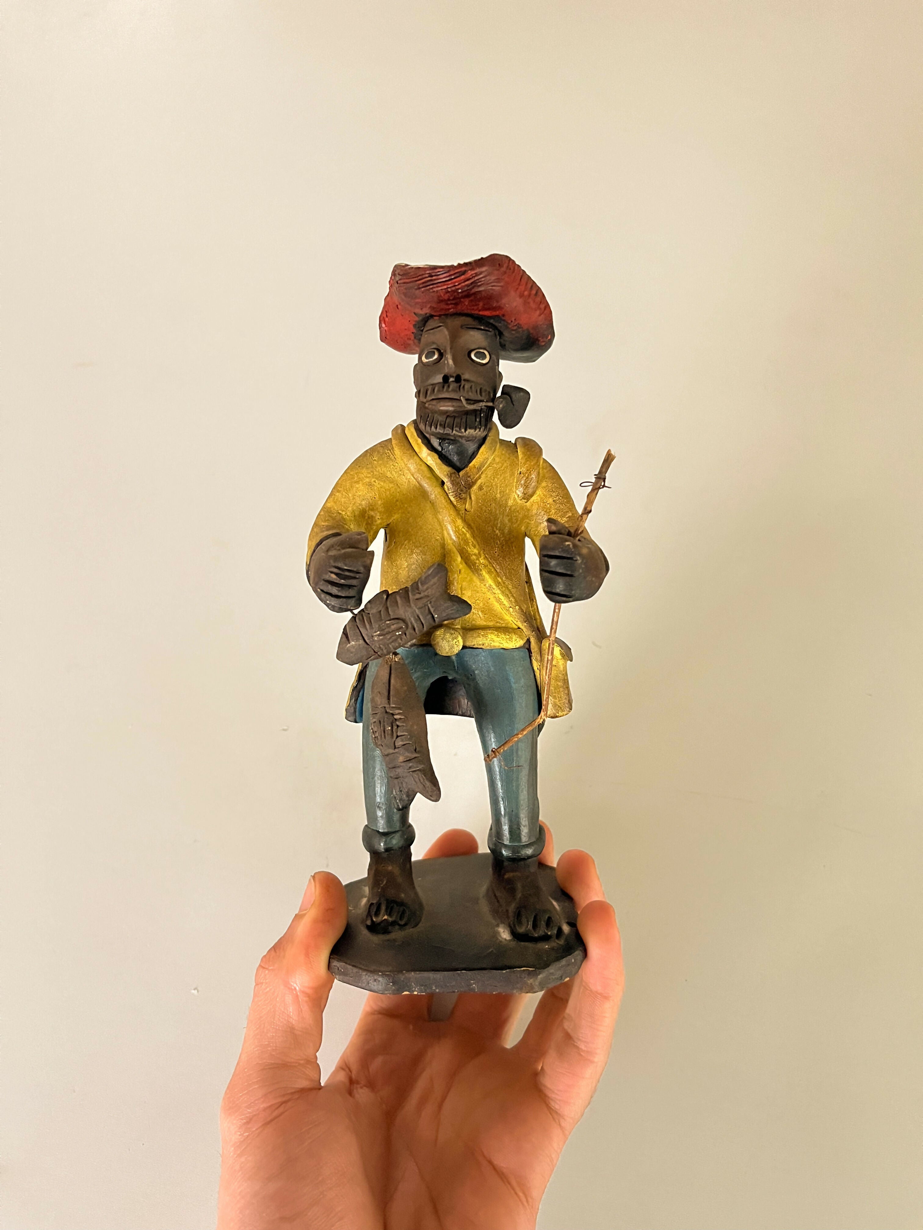 Estatuetas nordestinas de barro