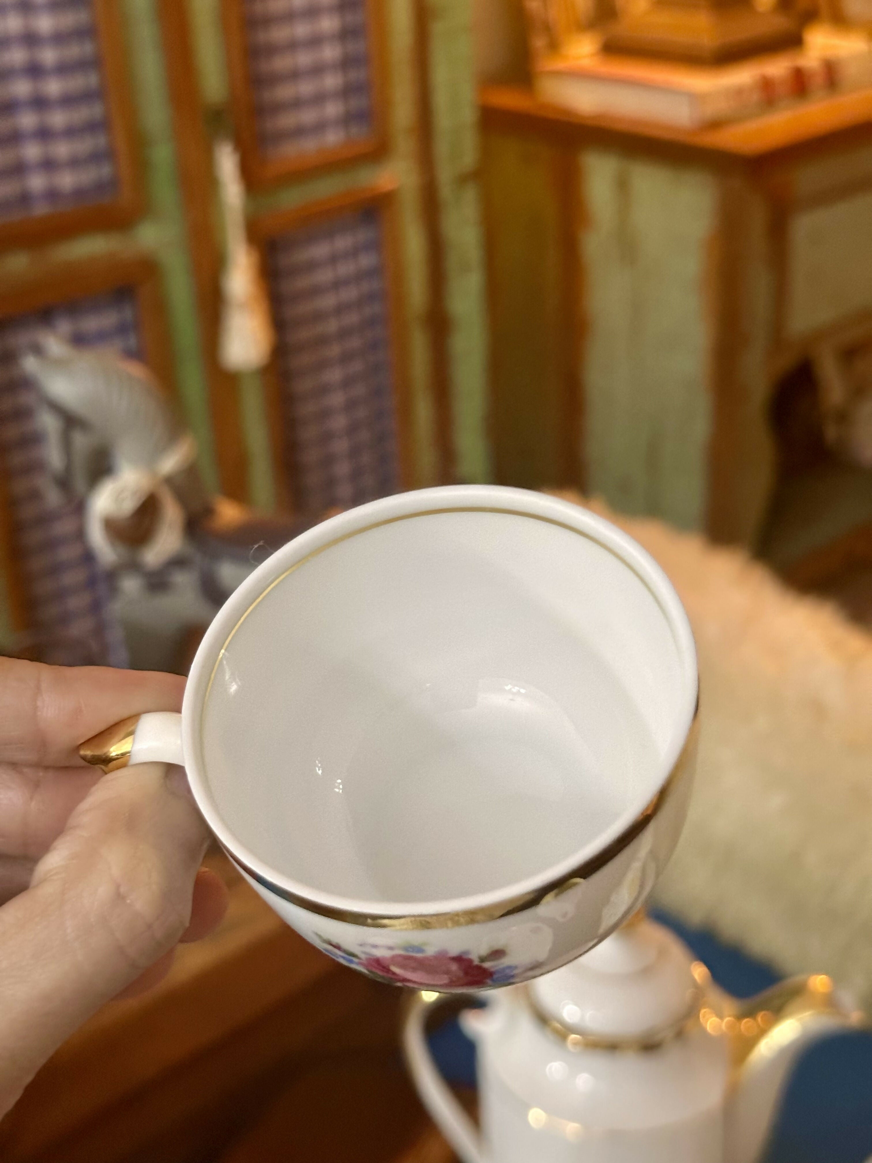Jogo café antigo porcelana Mauá anos 60 com motivos florais
